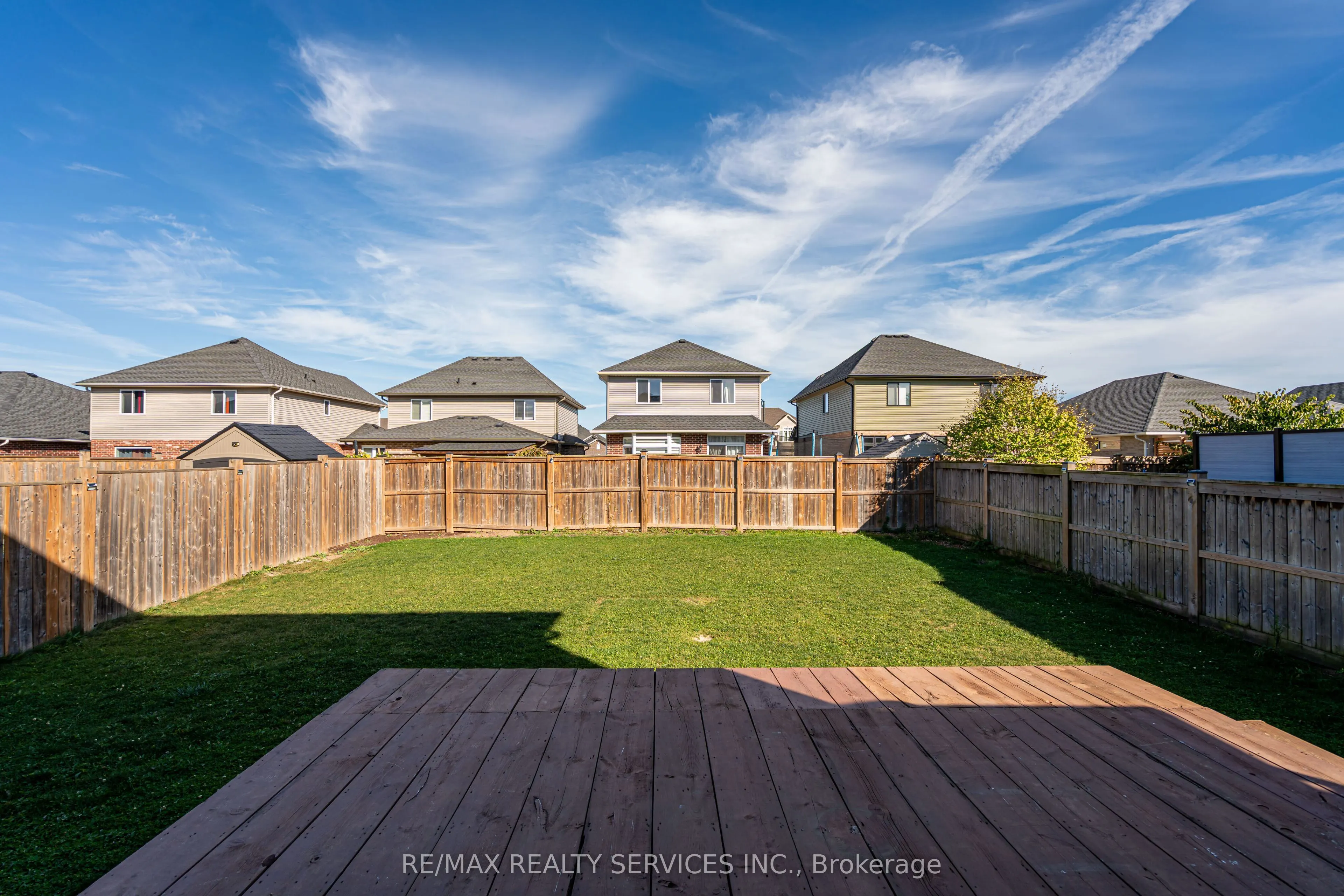 25 Acorn Trail