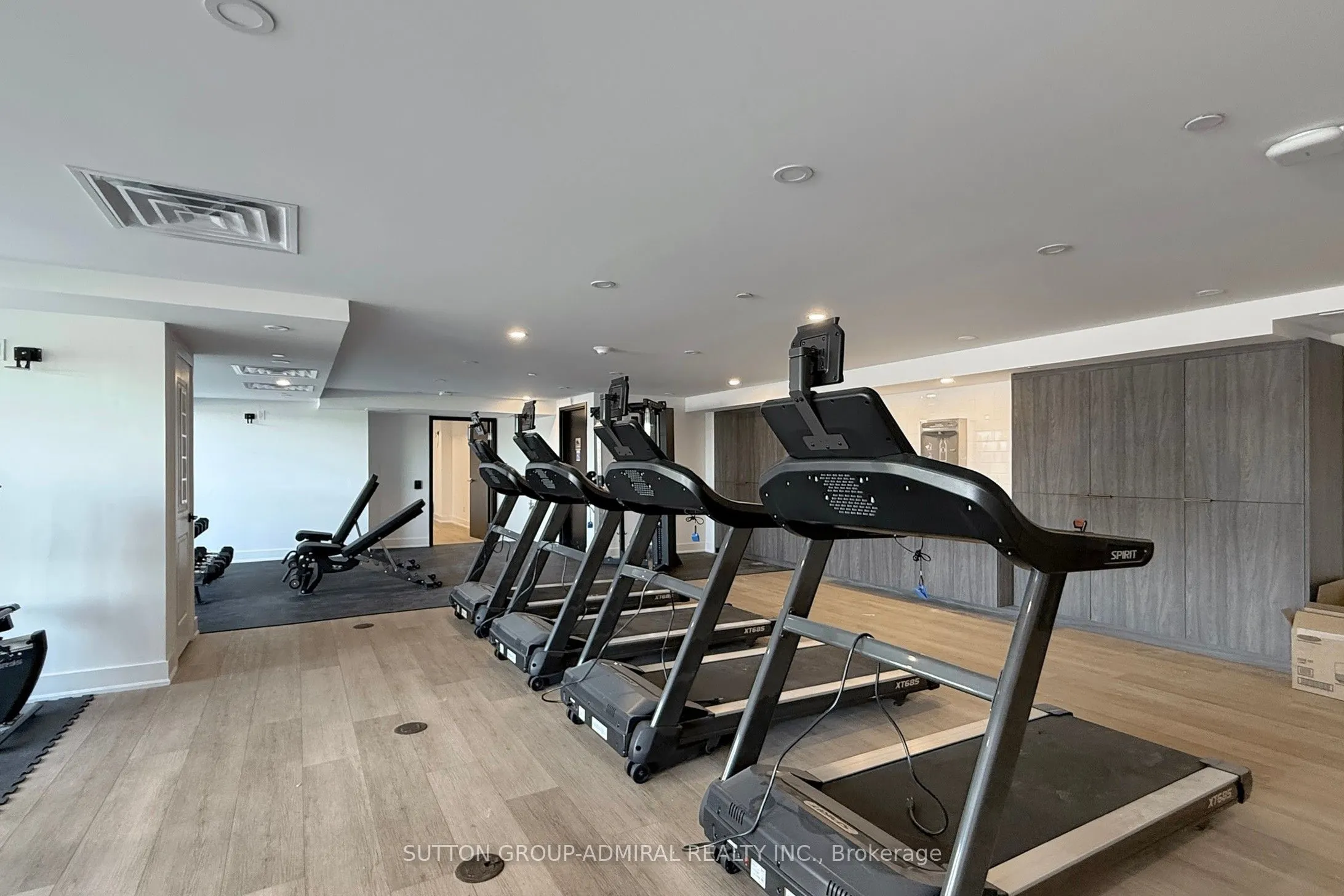 575 Conklin Road, #811