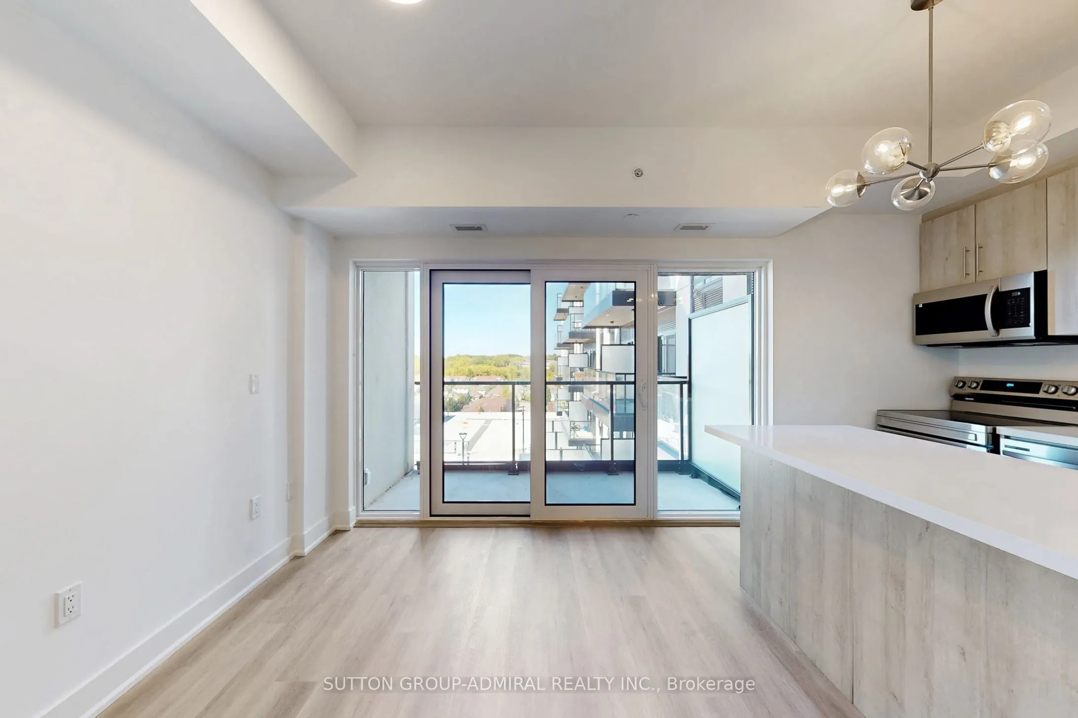 575 Conklin Road, #811