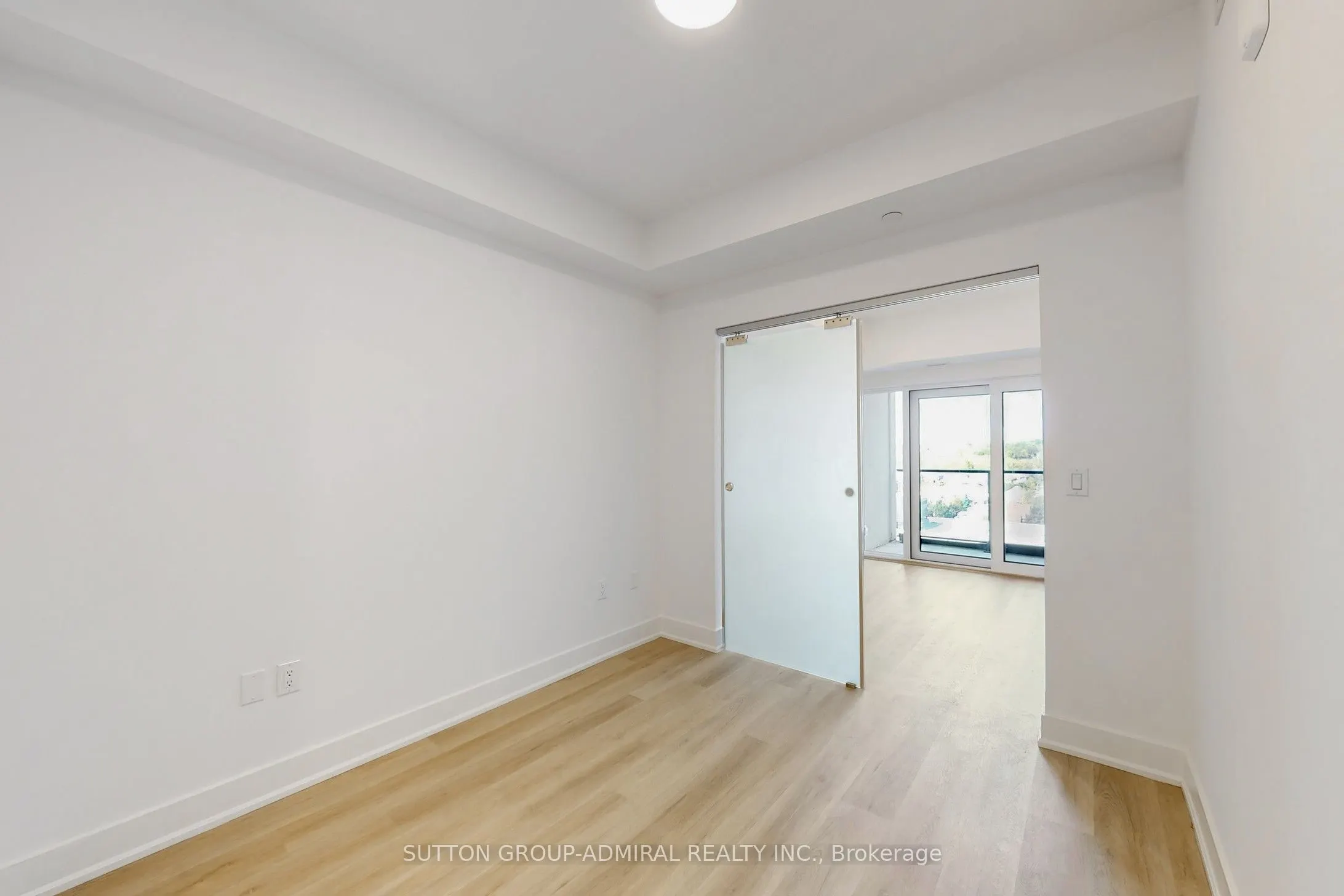 575 Conklin Road, #811