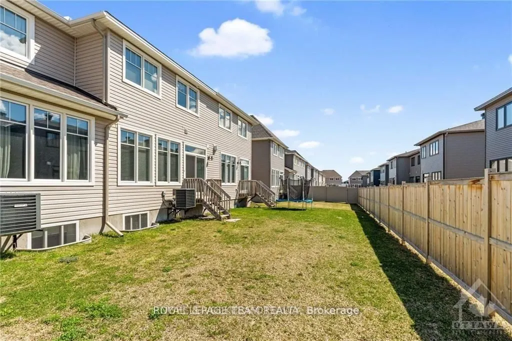 165 Angelonia Crescent