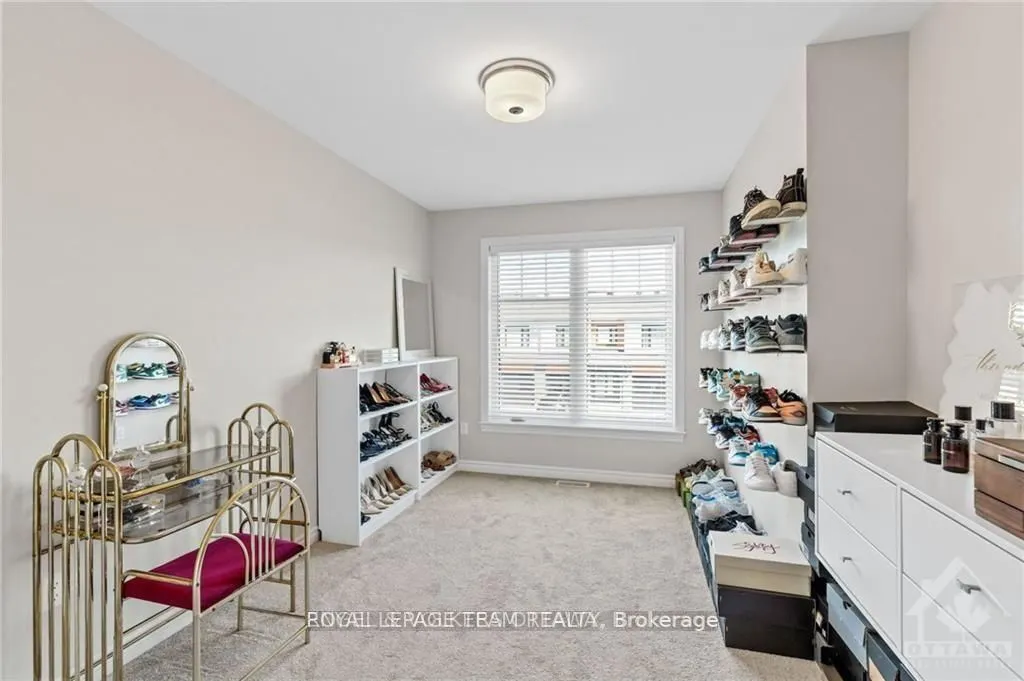 165 Angelonia Crescent