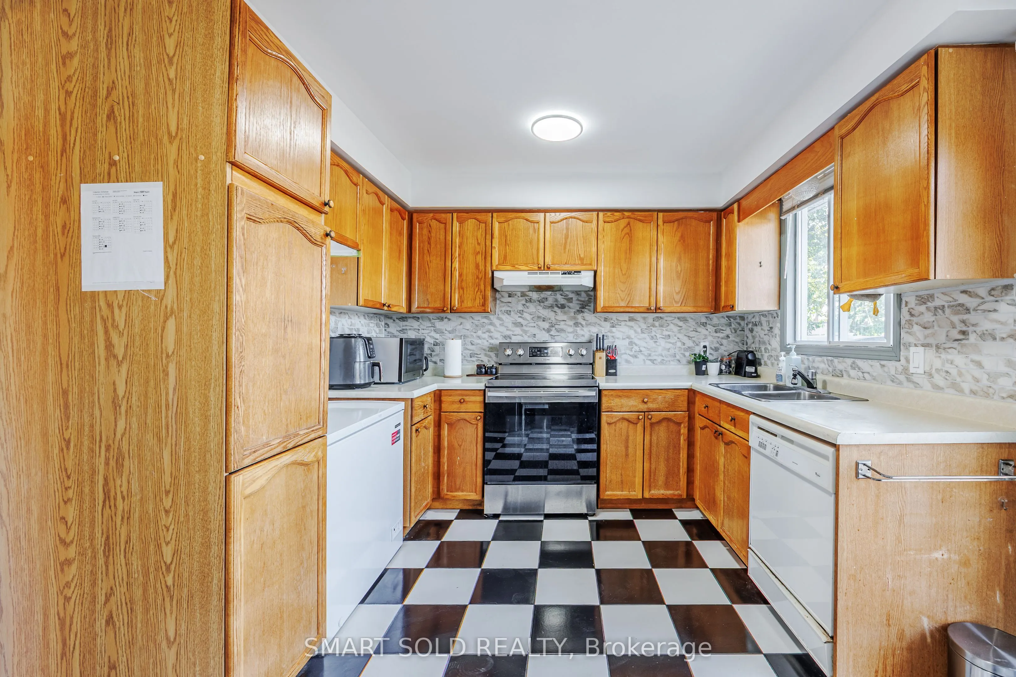 44 Hemlock Street