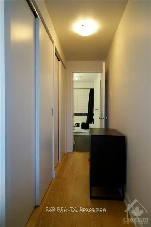 324 Laurier Avenue W, #2102