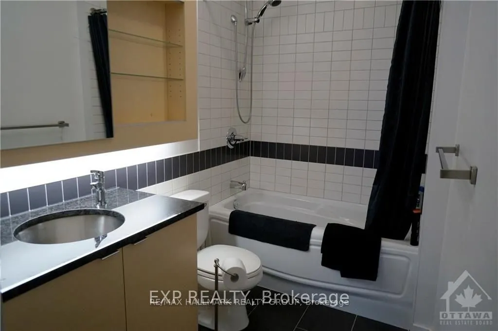324 Laurier Avenue W, #2102