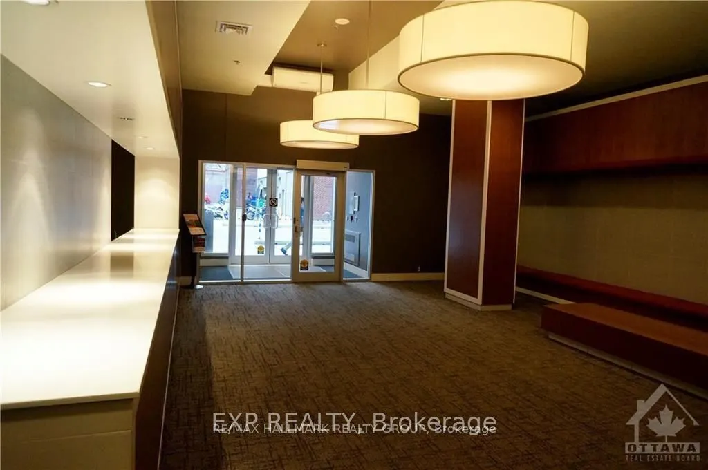 324 Laurier Avenue W, #2102