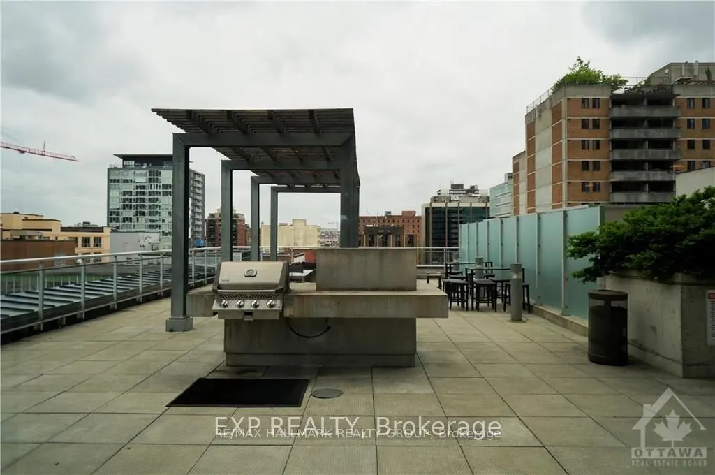 324 Laurier Avenue W, #2102