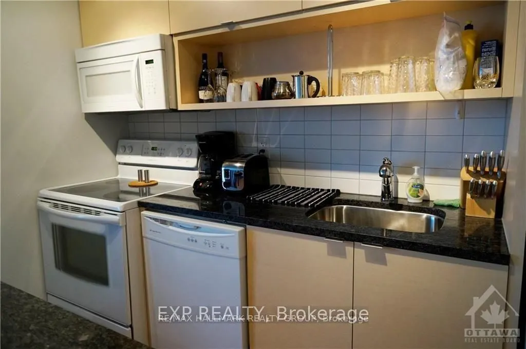 324 Laurier Avenue W, #2102