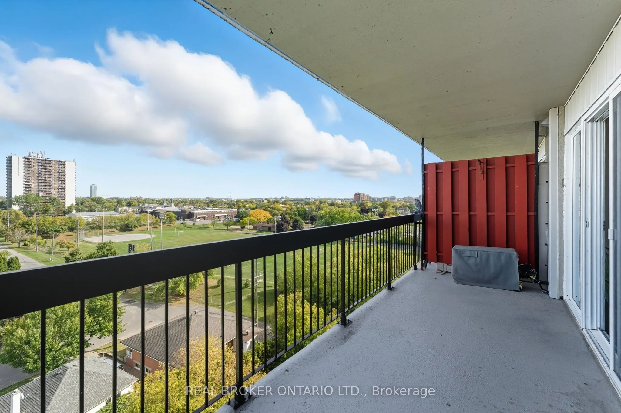 158C McArthur Avenue, #907