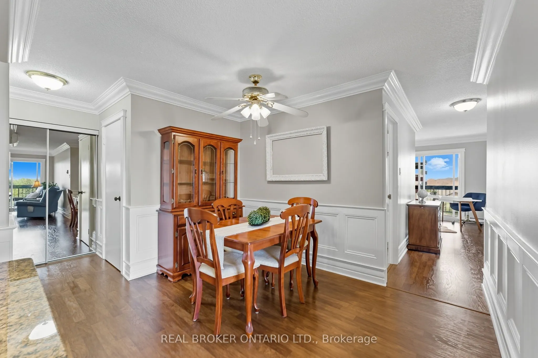 158C McArthur Avenue, #907