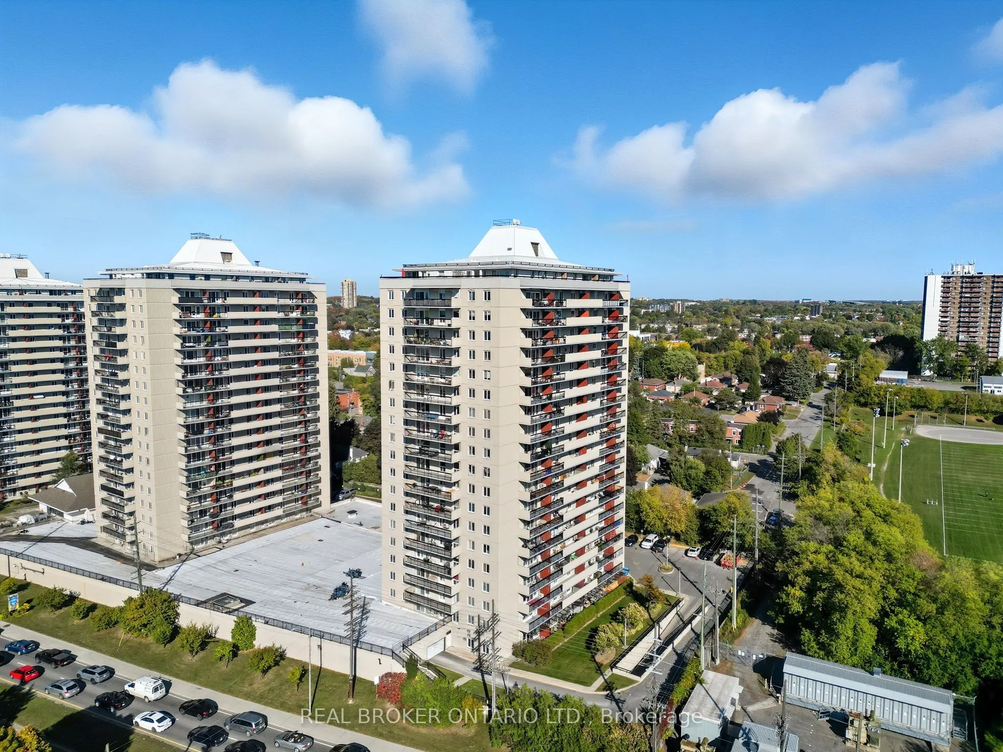 158C McArthur Avenue, #907