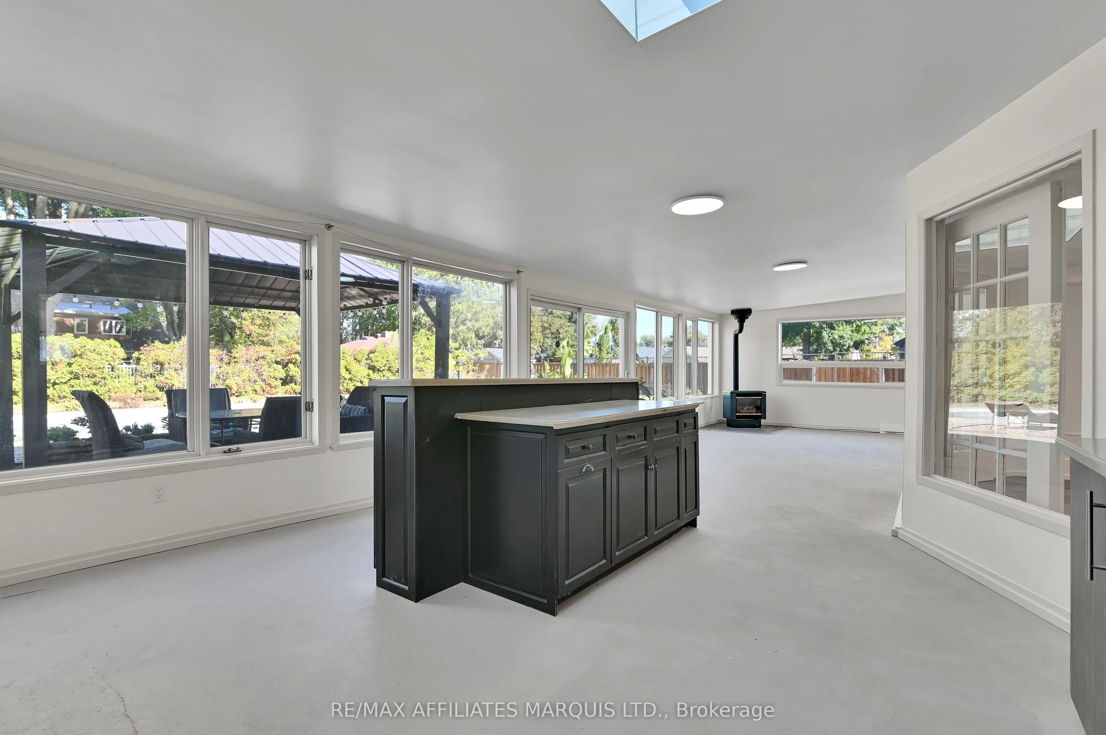 1603 Peter Street