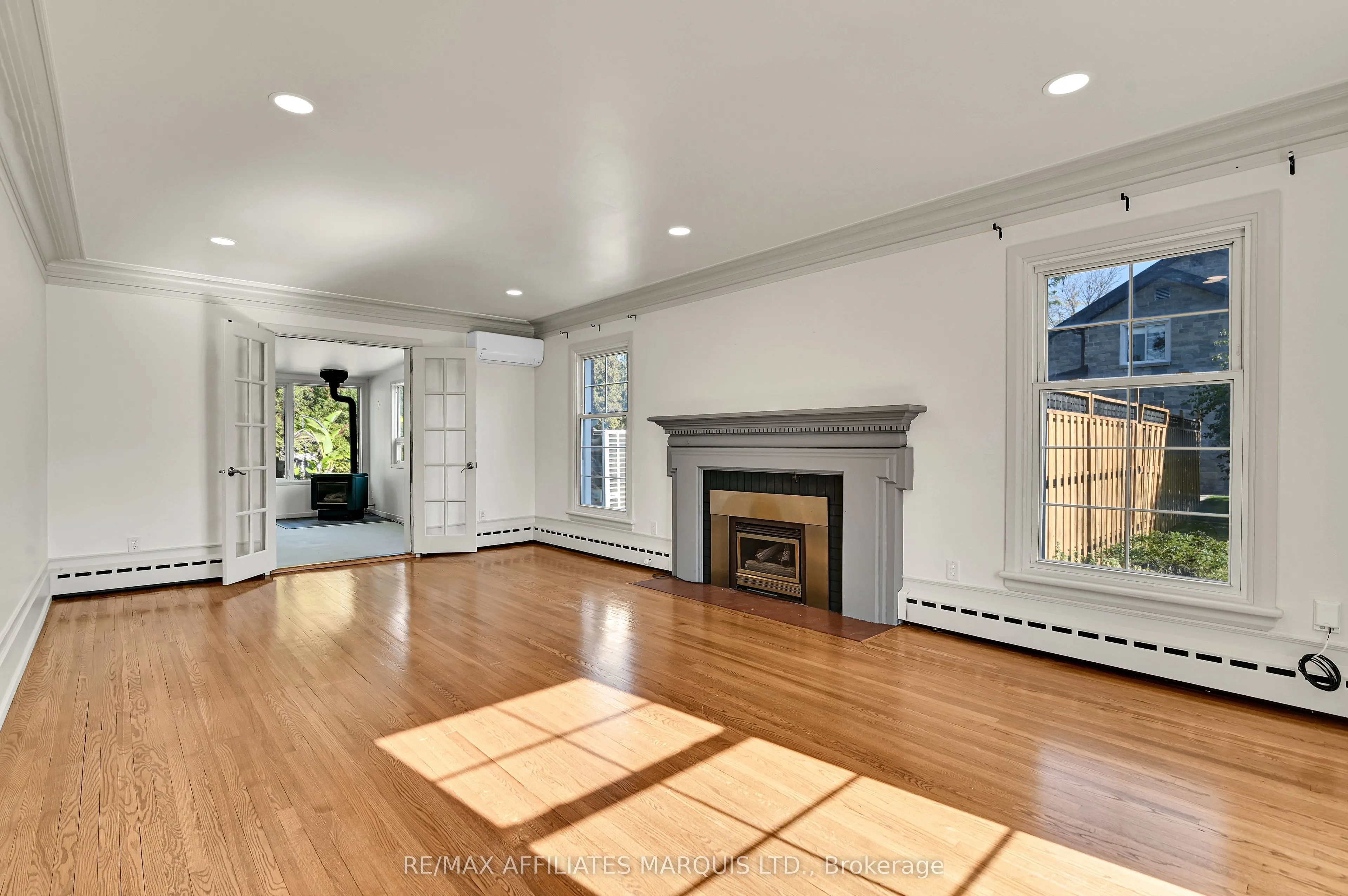1603 Peter Street