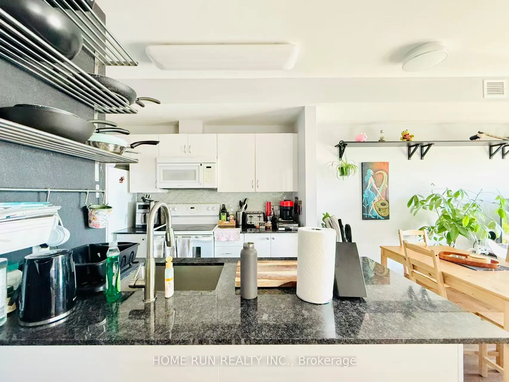 90 Landry Street, #801