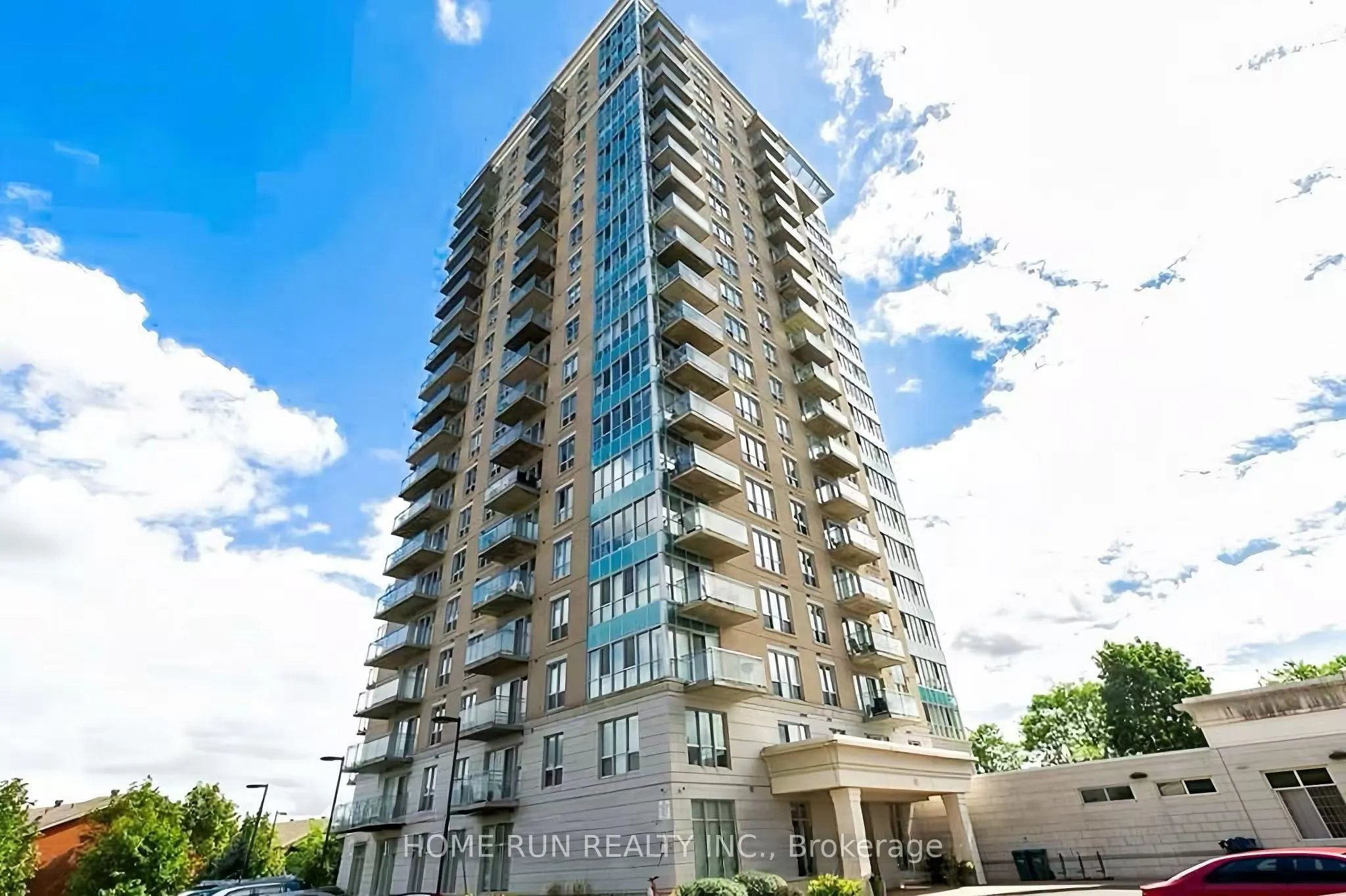 90 Landry Street, #801