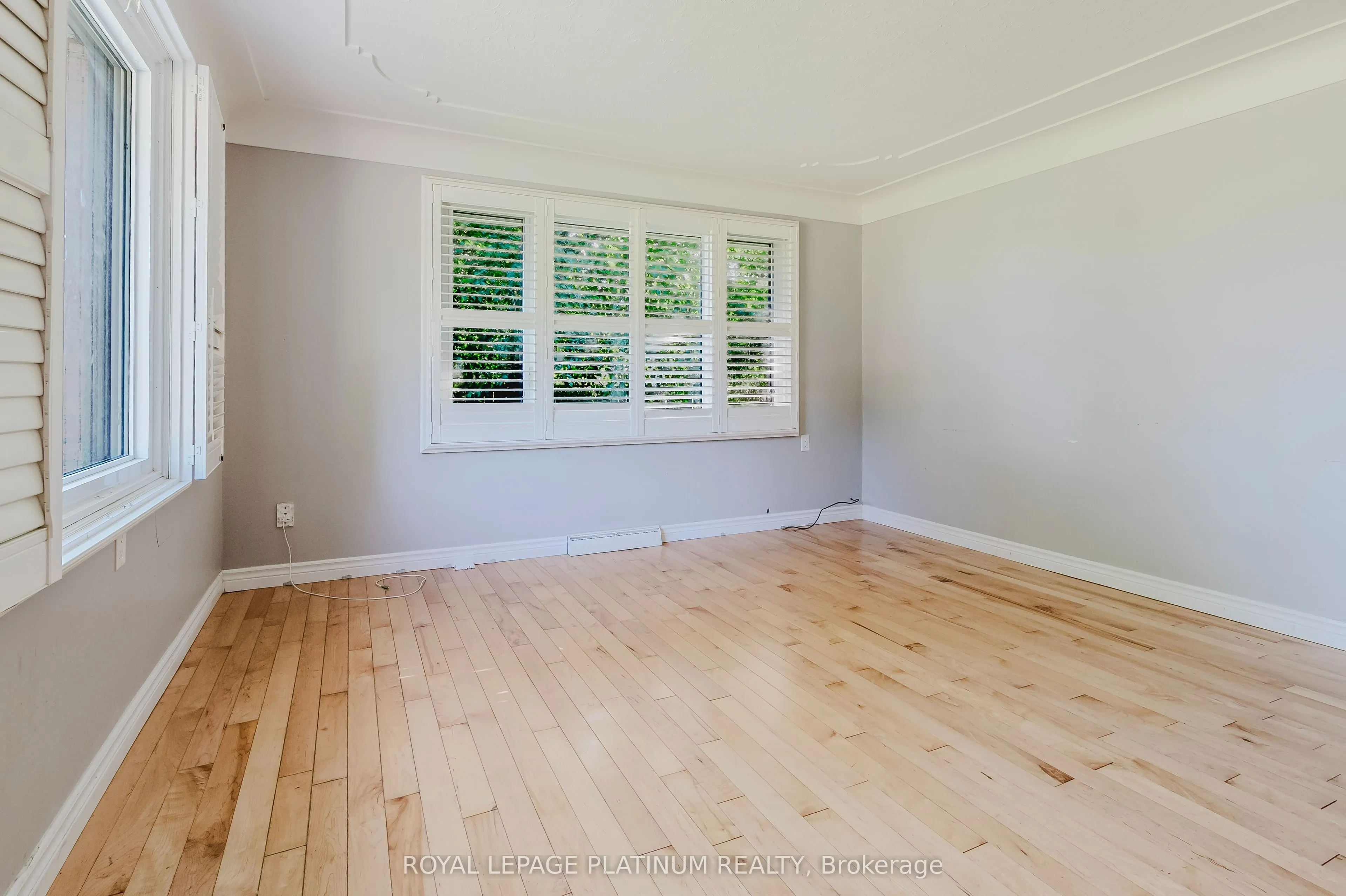 6 Varadi Avenue