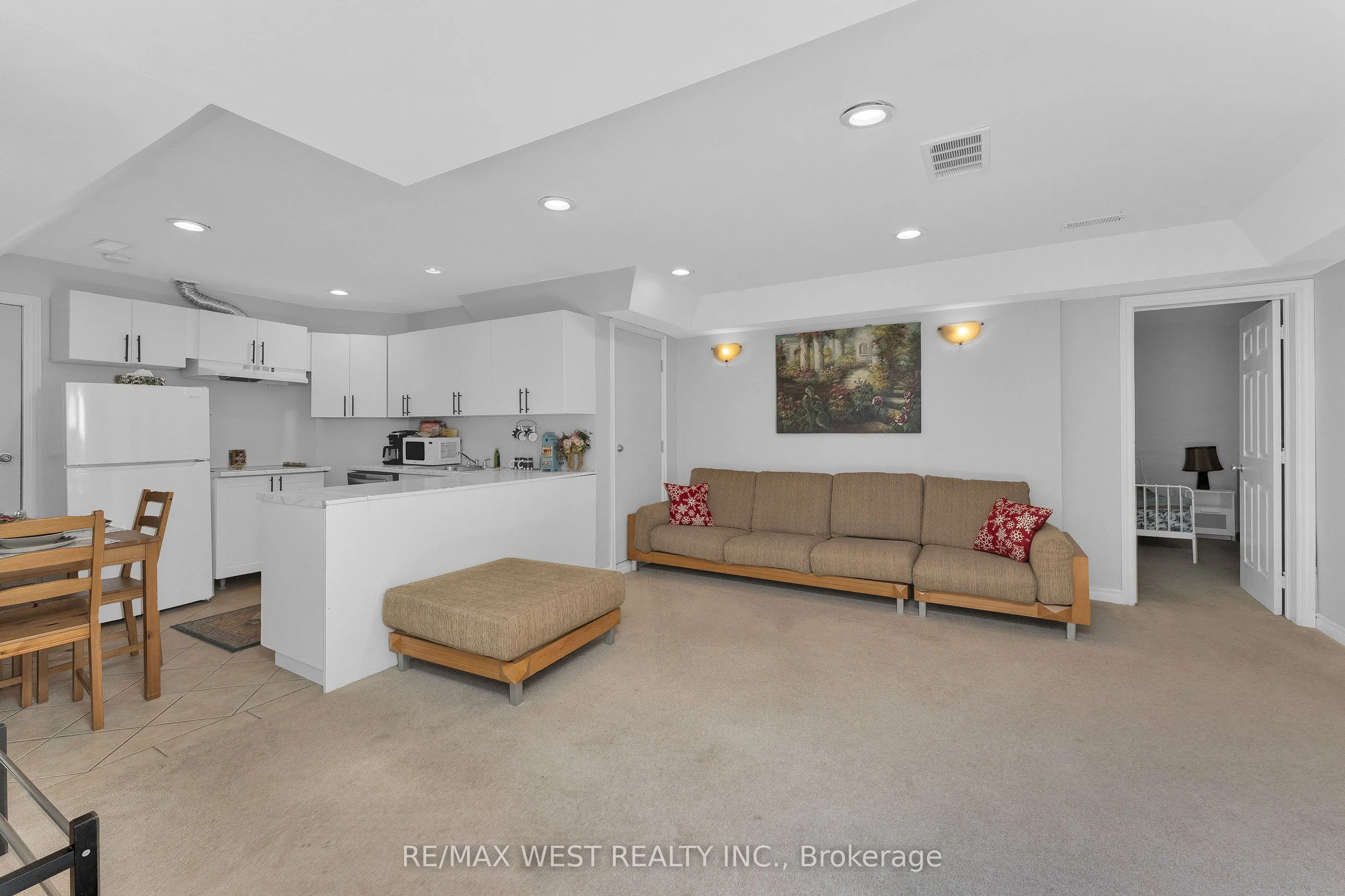 3462 Treeline Court