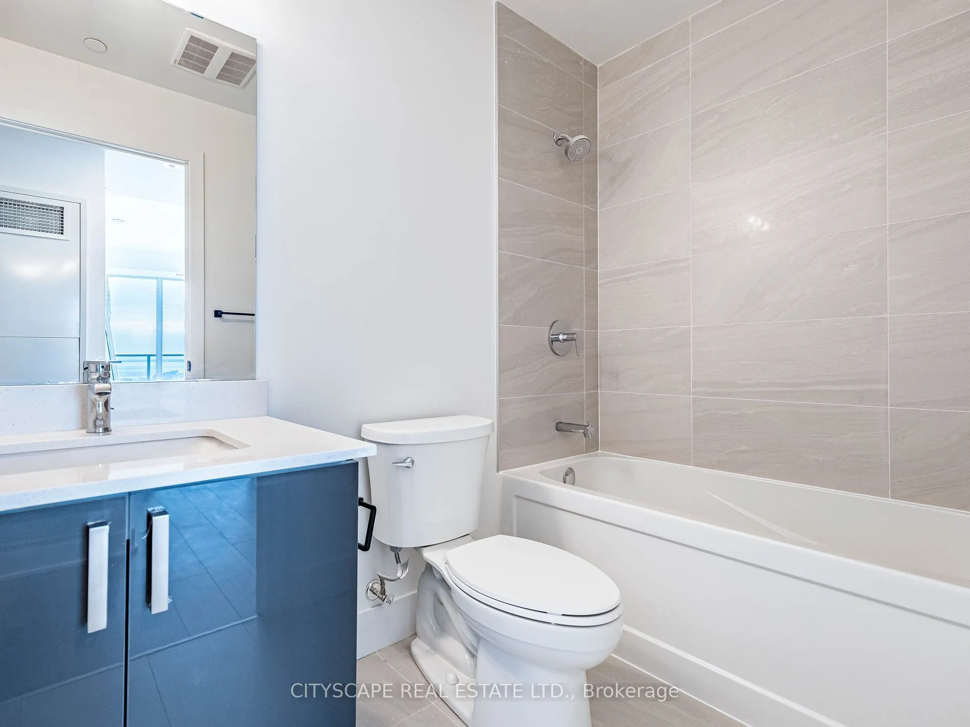2782 Barton Street E, #1507