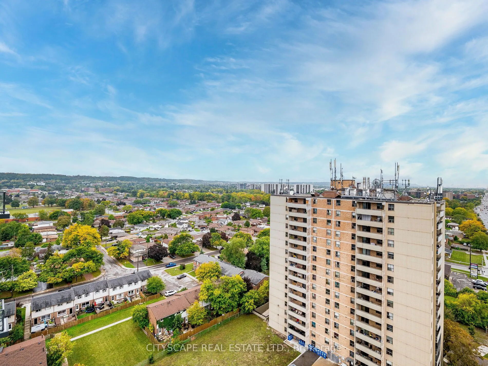 2782 Barton Street E, #1507