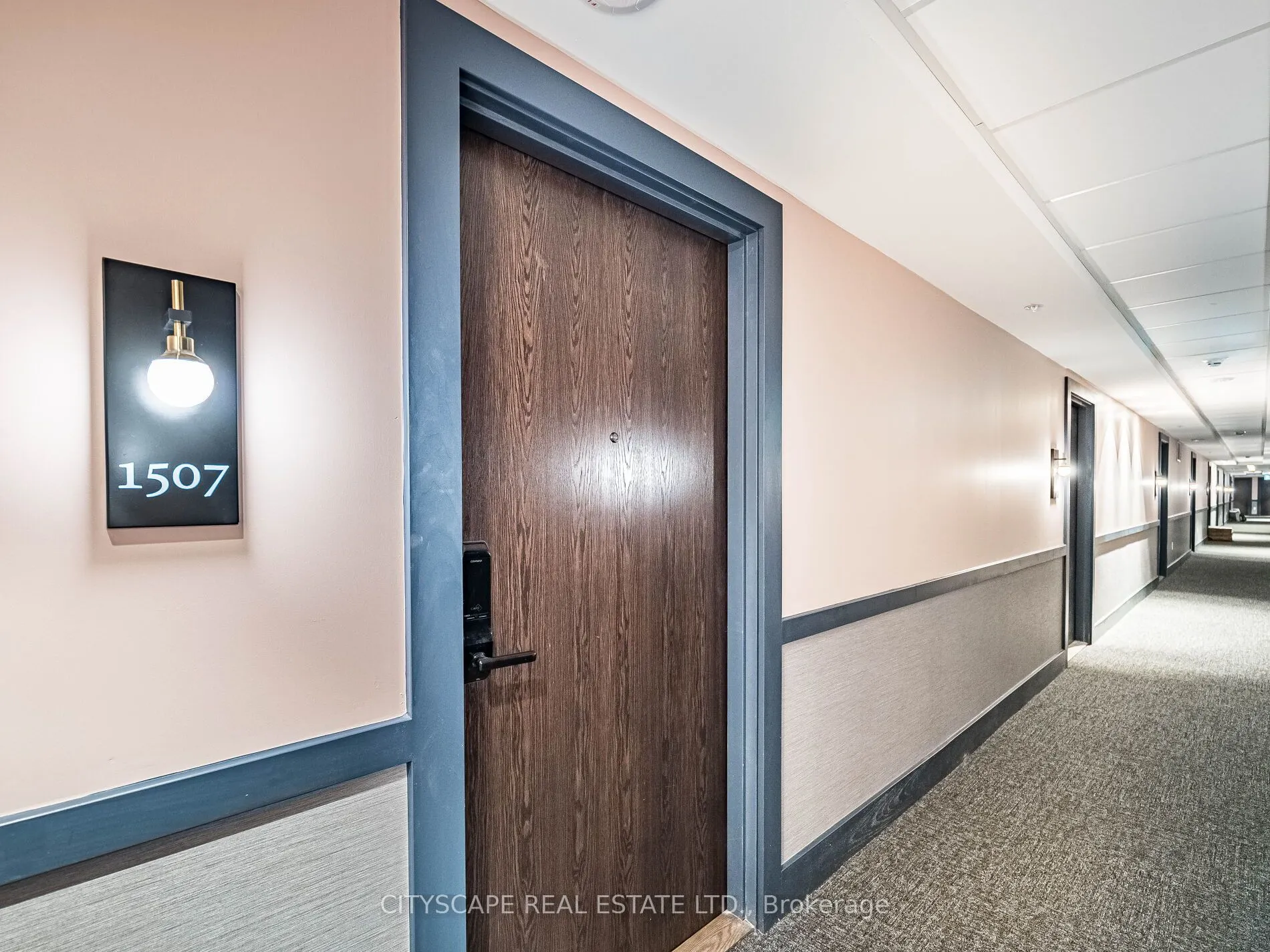 2782 Barton Street E, #1507