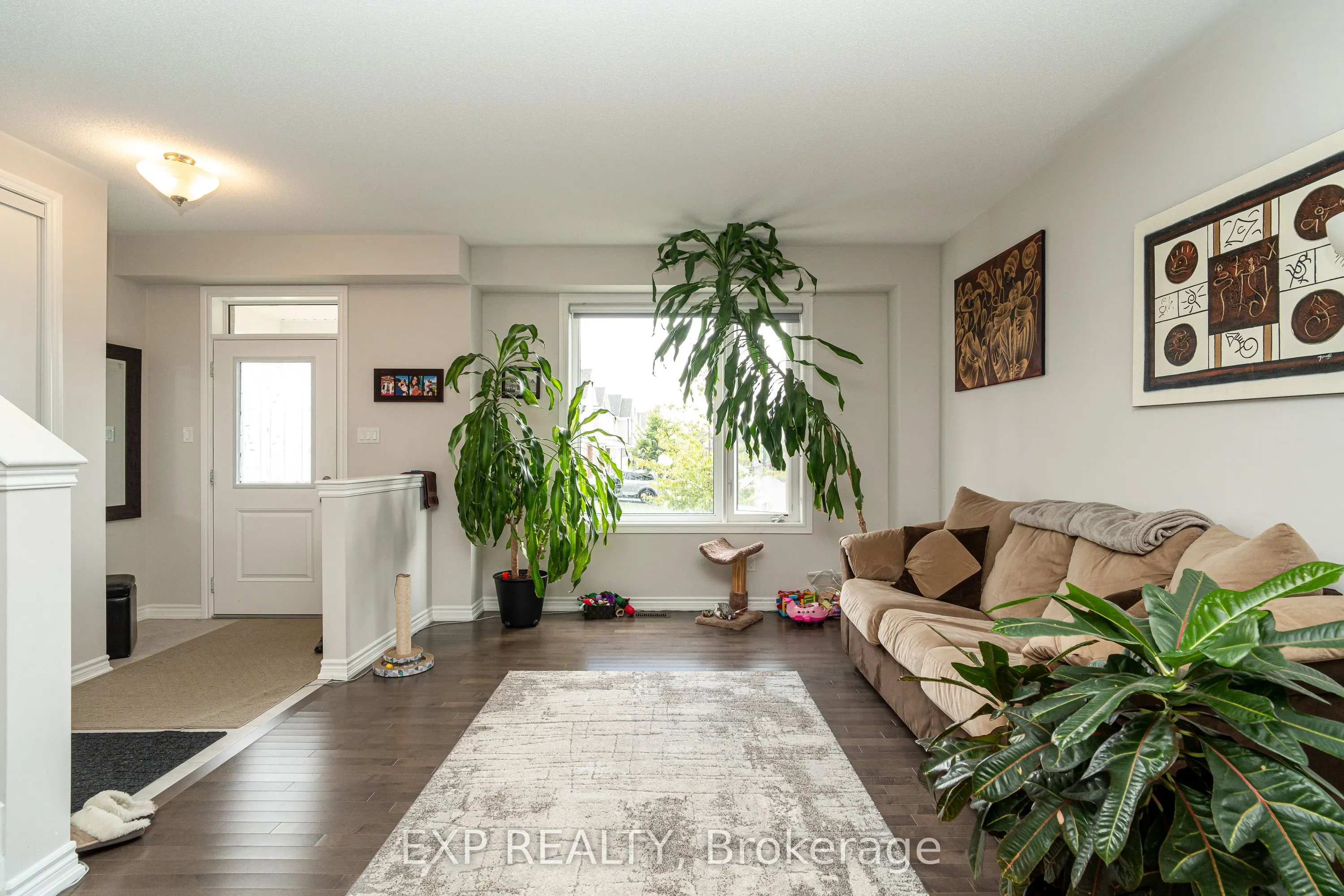 814 Horseshoe Falls Way