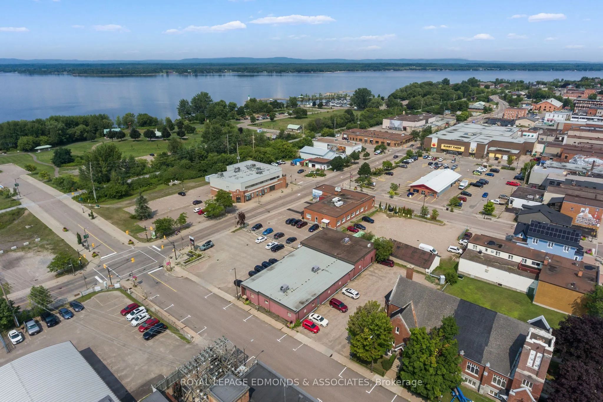 270 LAKE Street, #A,B