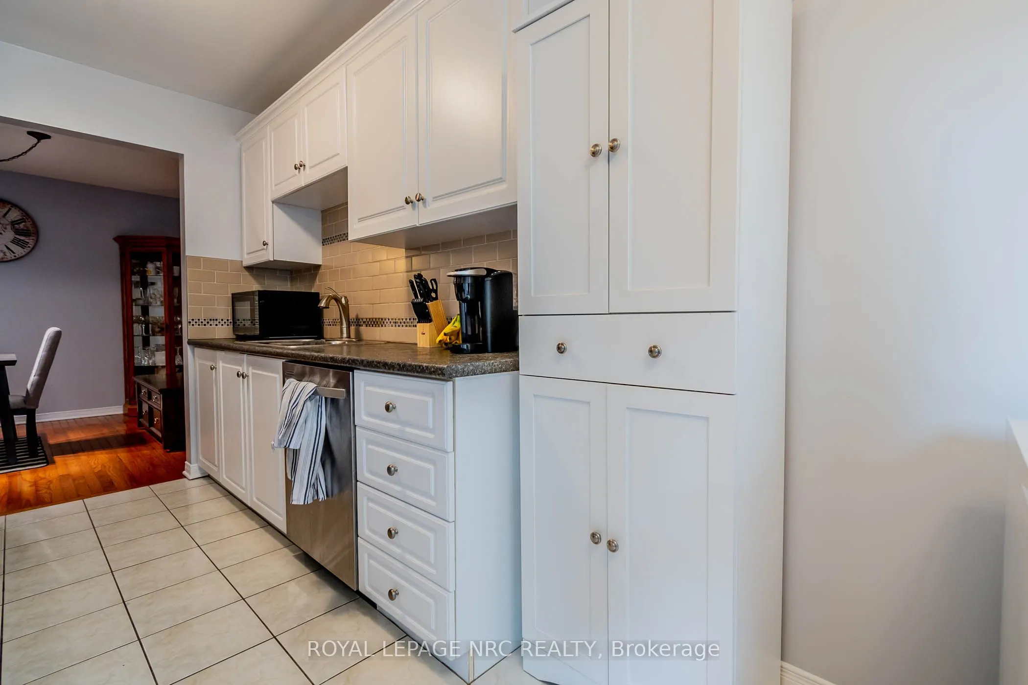 5070 drummond Road, #28
