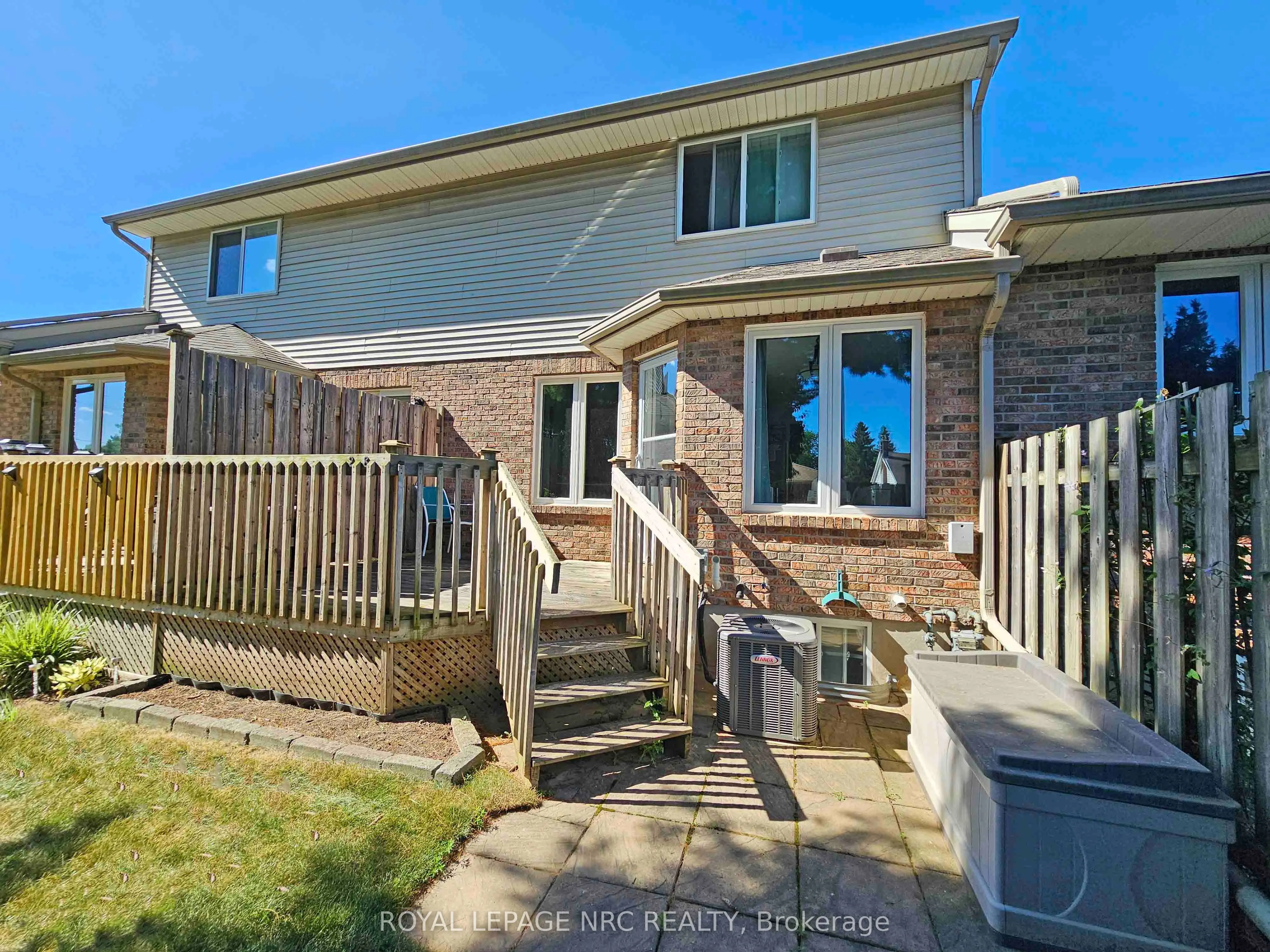 5070 drummond Road, #28