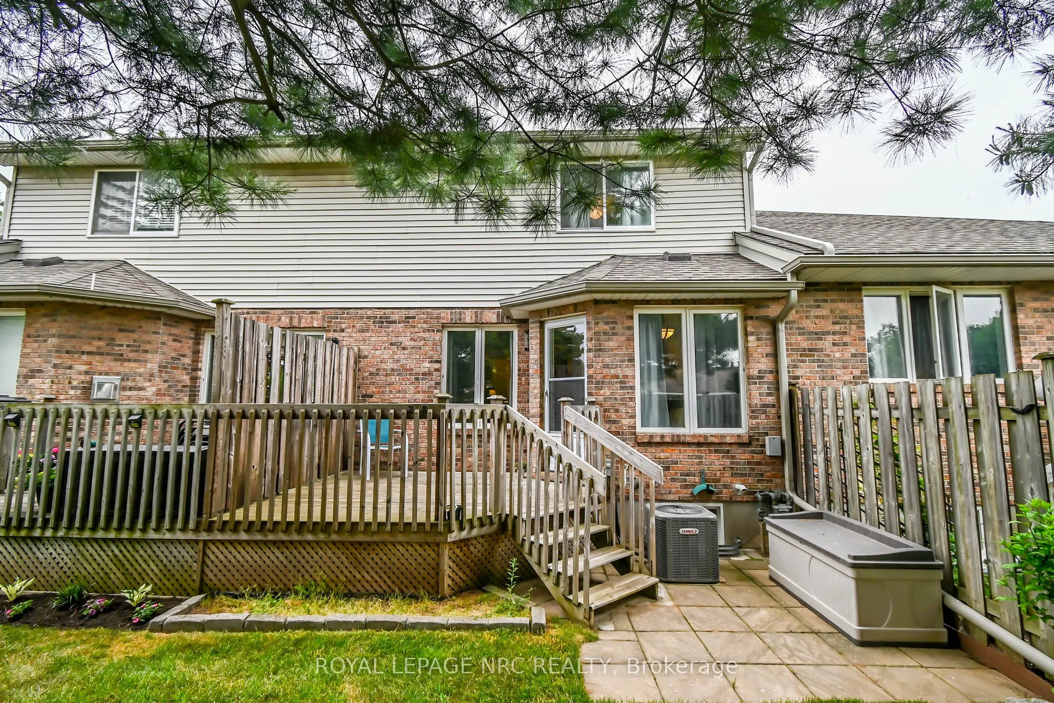 5070 drummond Road, #28