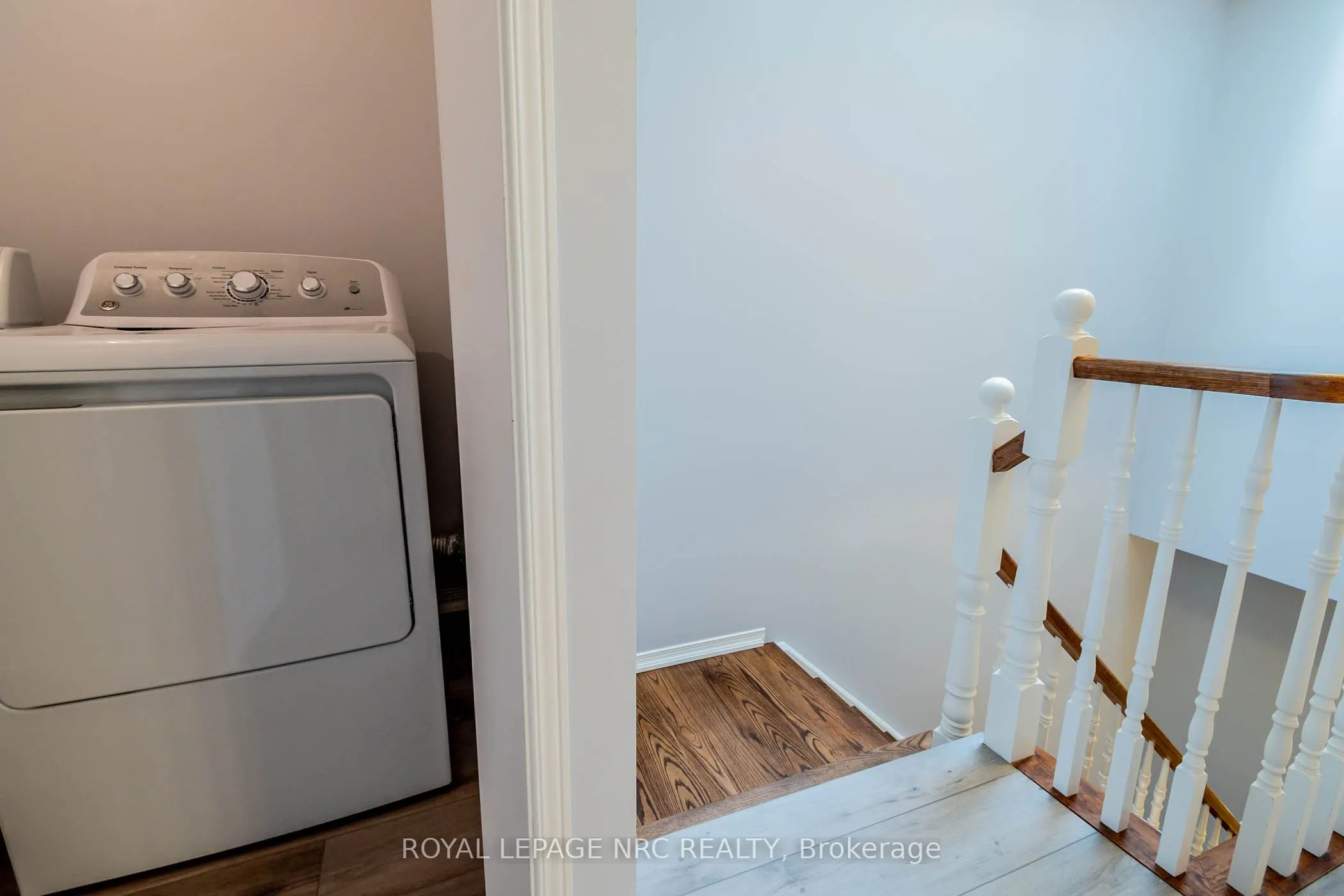 5070 drummond Road, #28