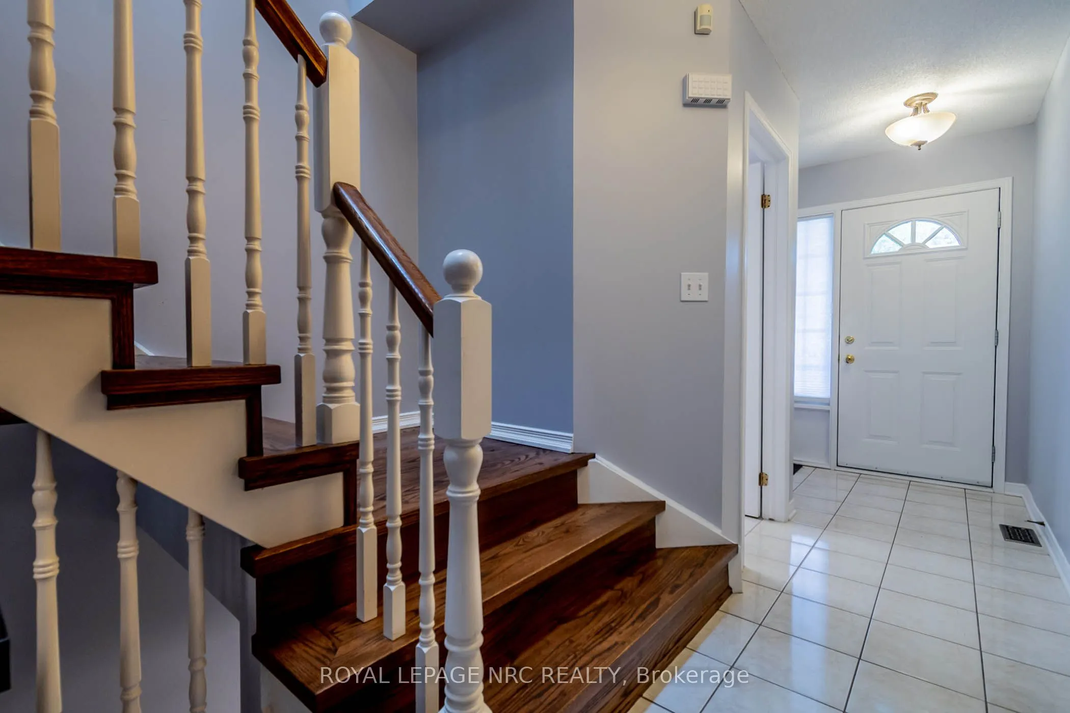 5070 drummond Road, #28