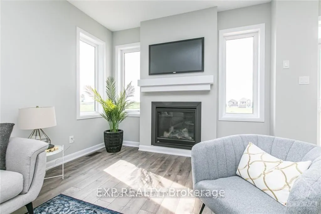 115 TEELIN Circle