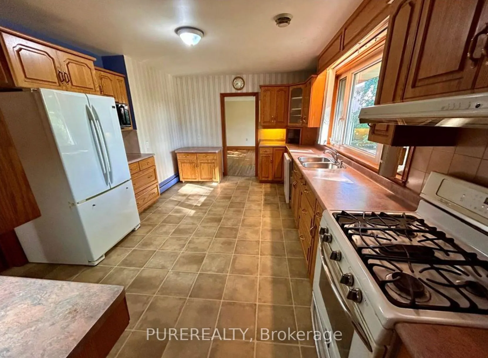 253 Limeridge Road W