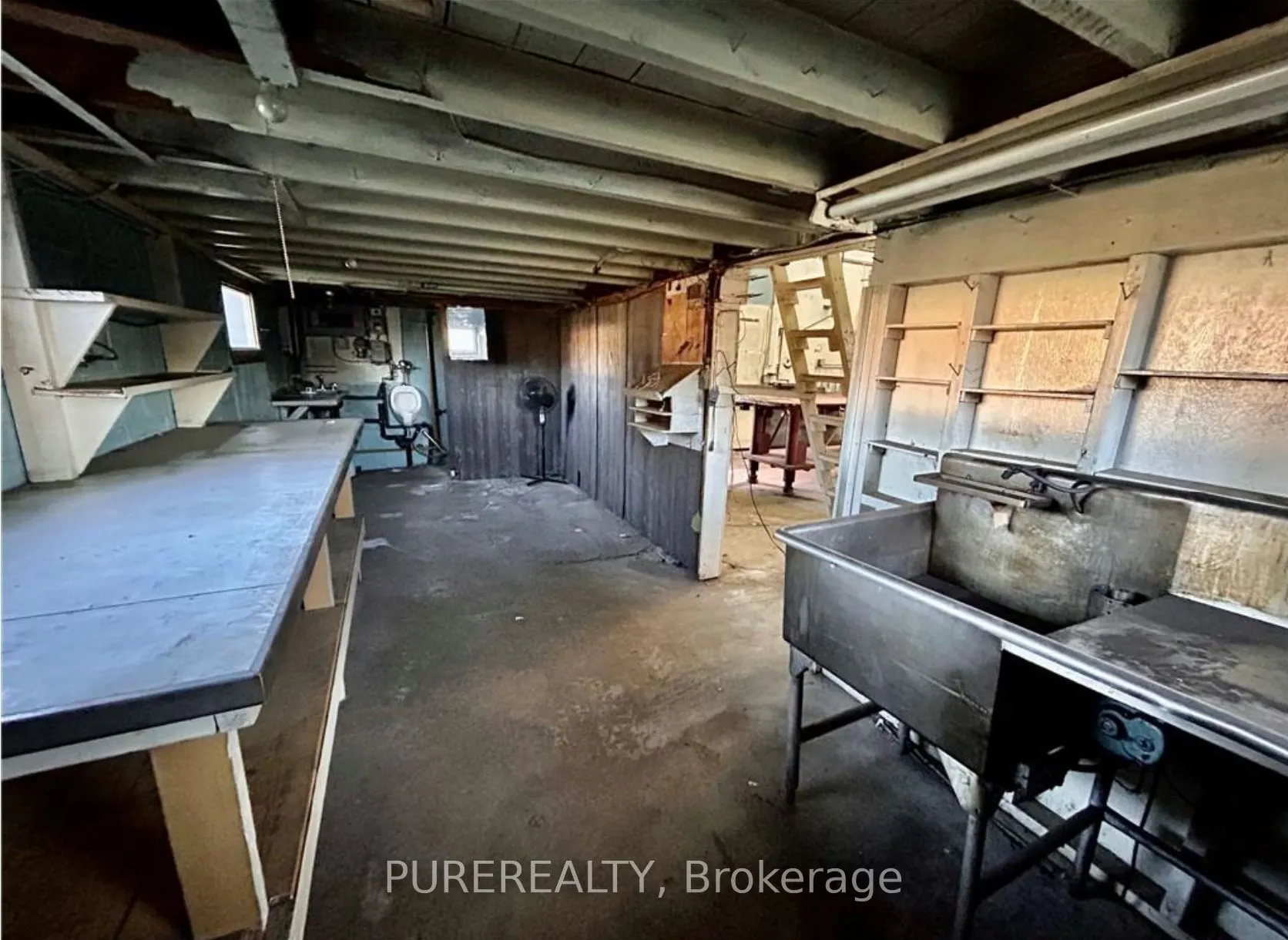 253 Limeridge Road W