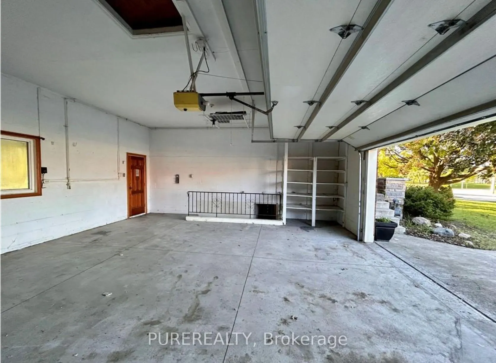 253 Limeridge Road W