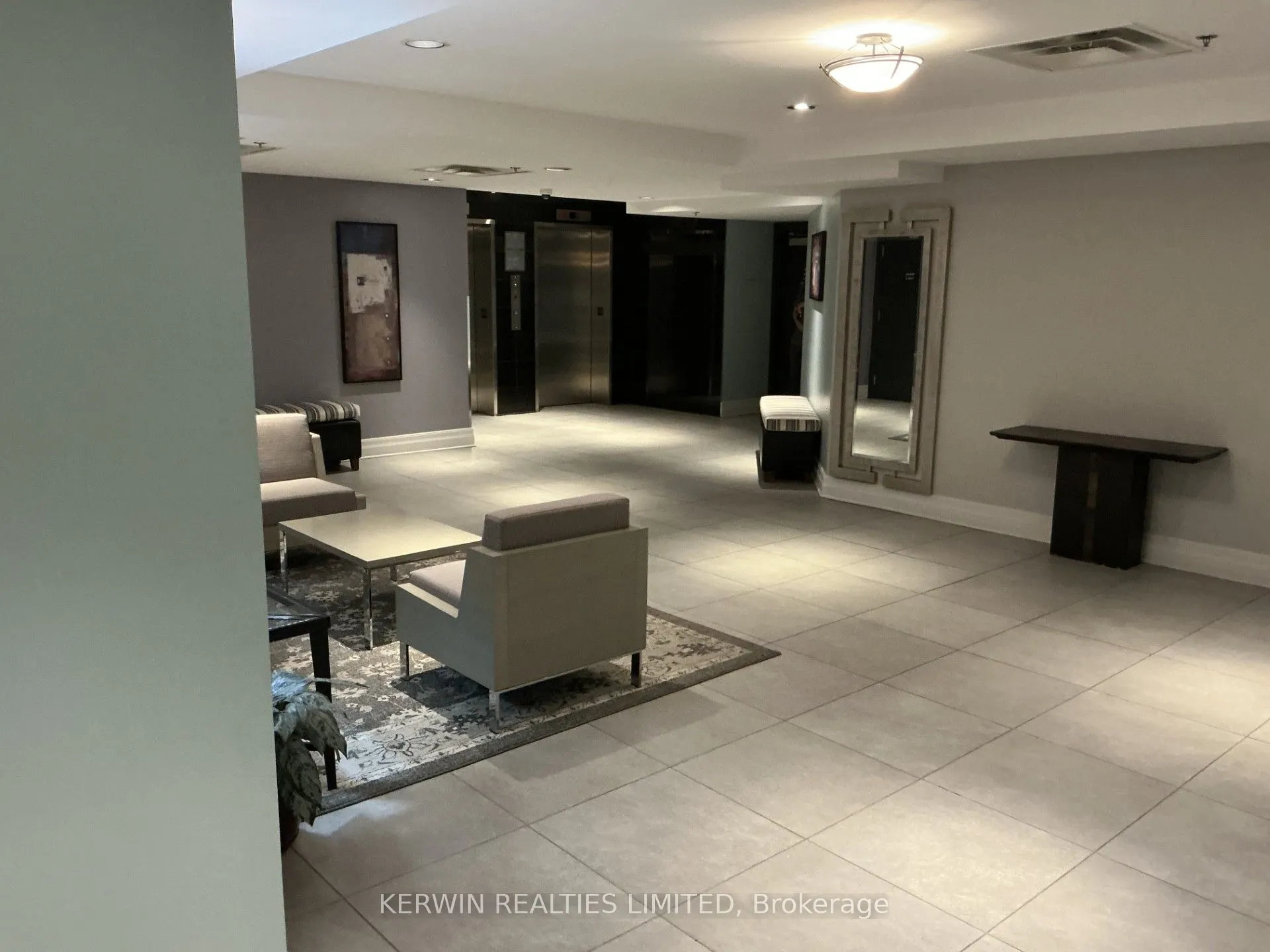375 Lisgar Street W, #304