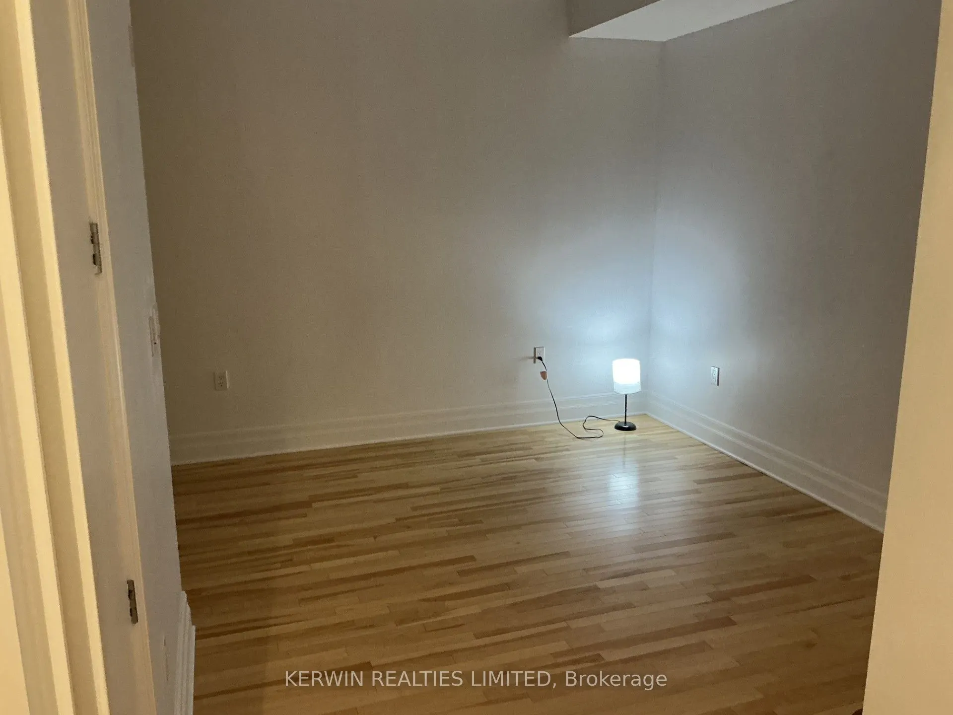 375 Lisgar Street W, #304
