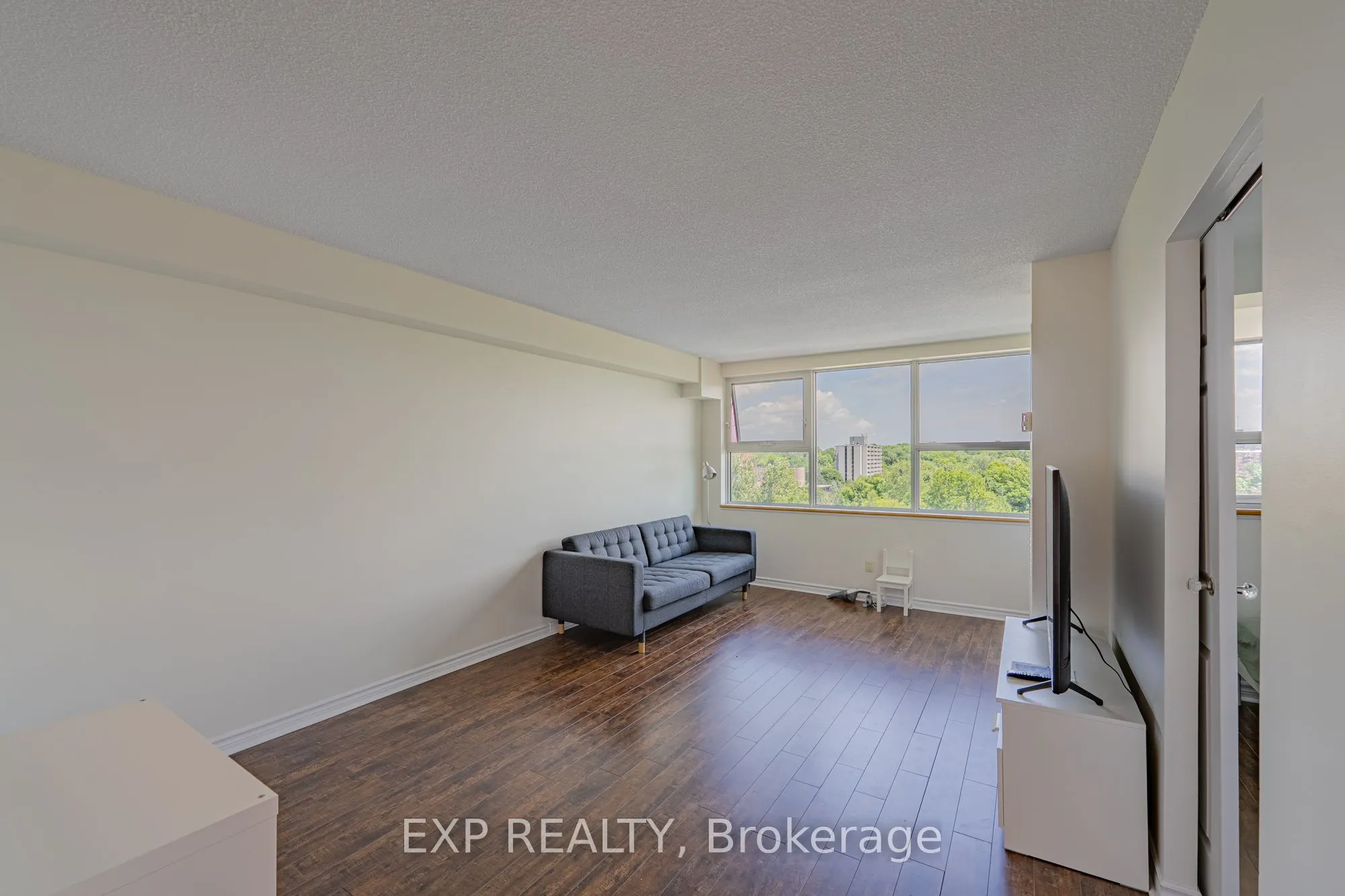 555 BRITTANY Drive, #1111