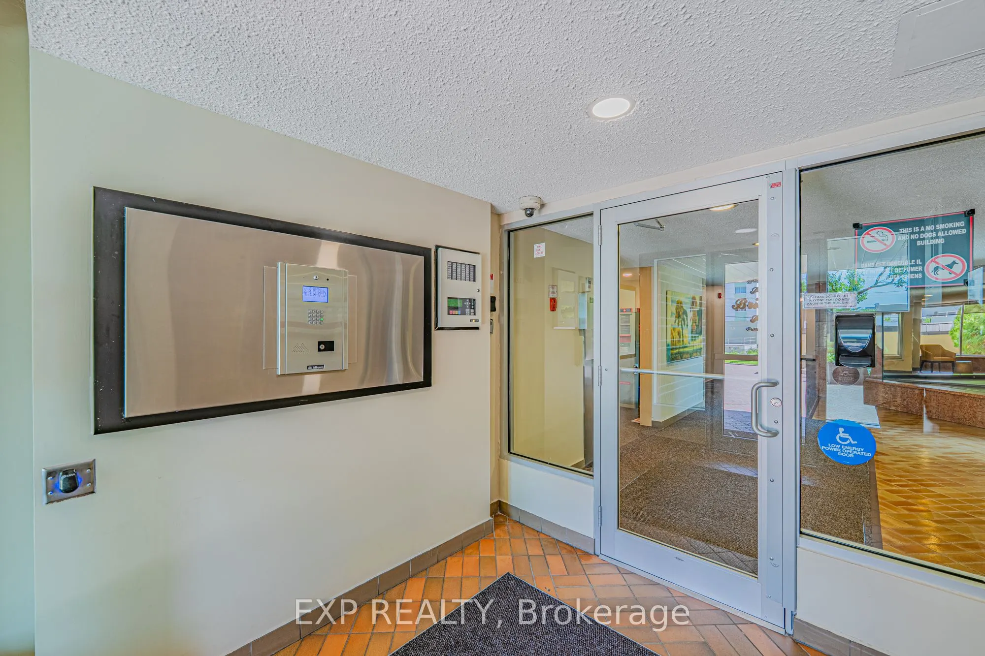 555 BRITTANY Drive, #1111
