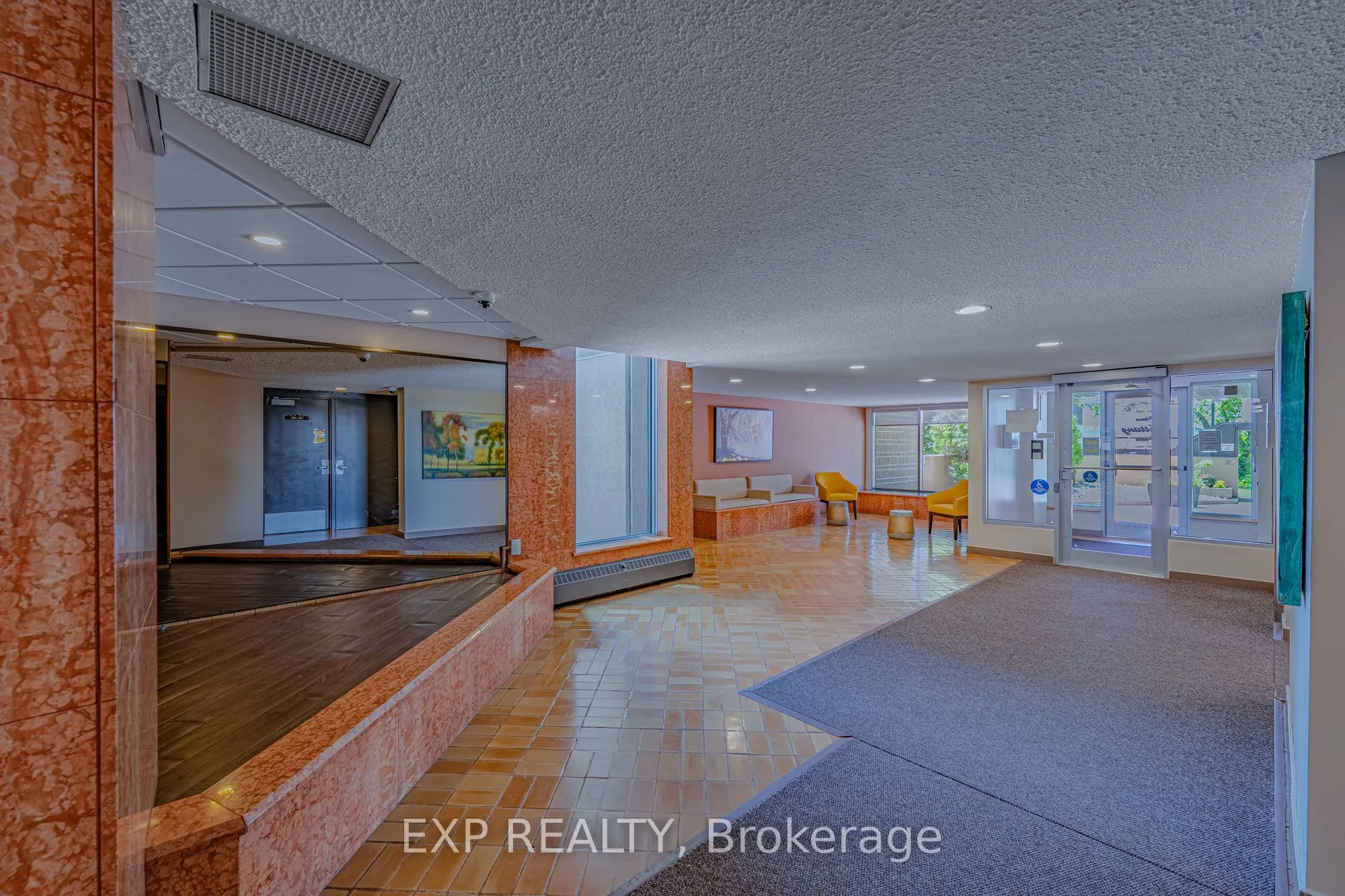 555 BRITTANY Drive, #1111