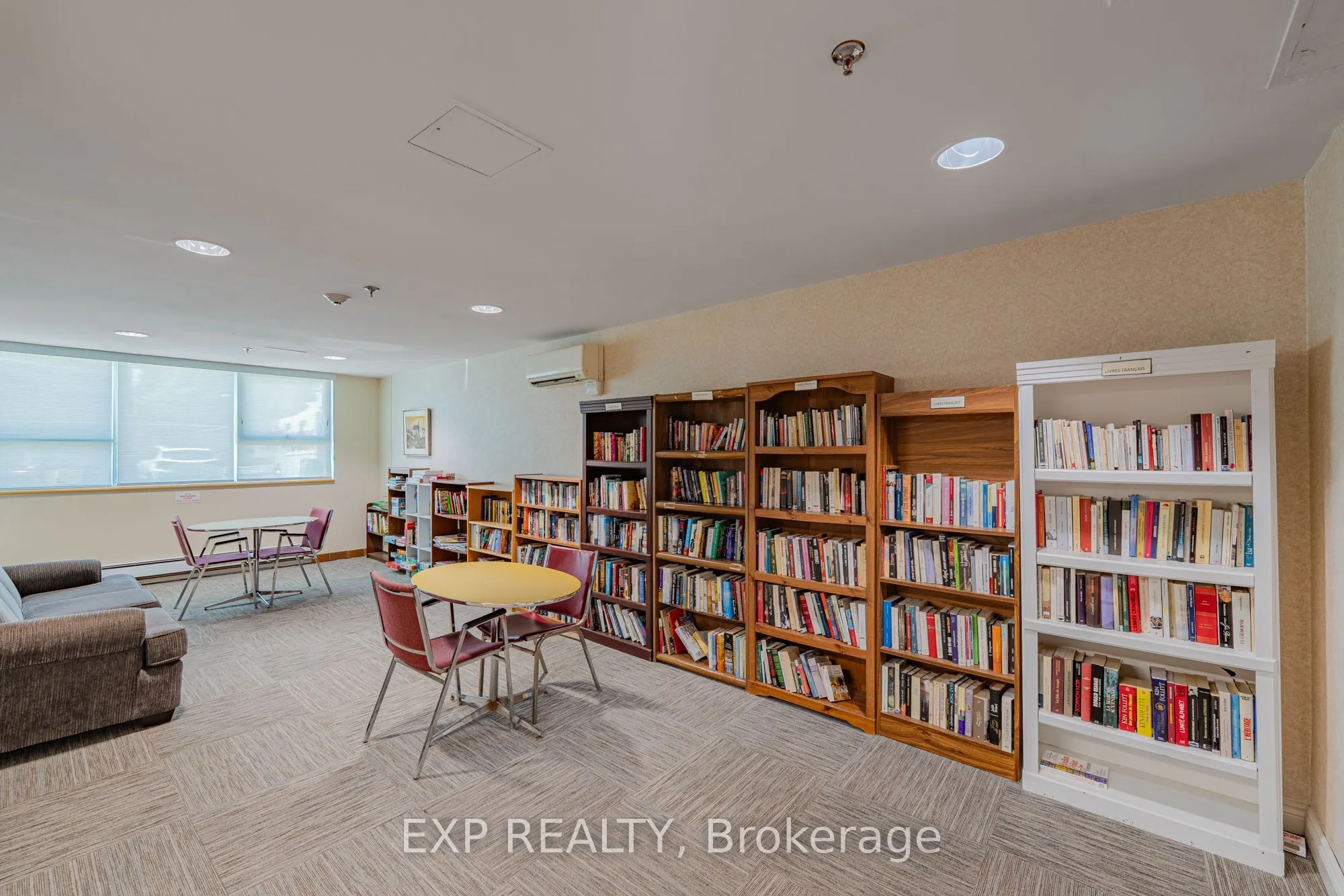 555 BRITTANY Drive, #1111