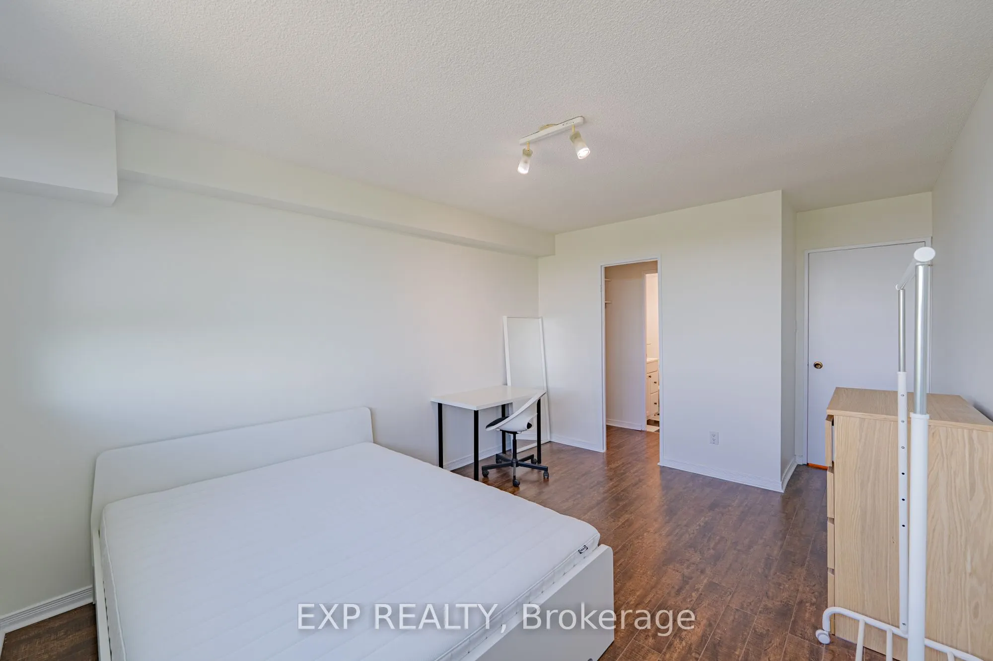 555 BRITTANY Drive, #1111