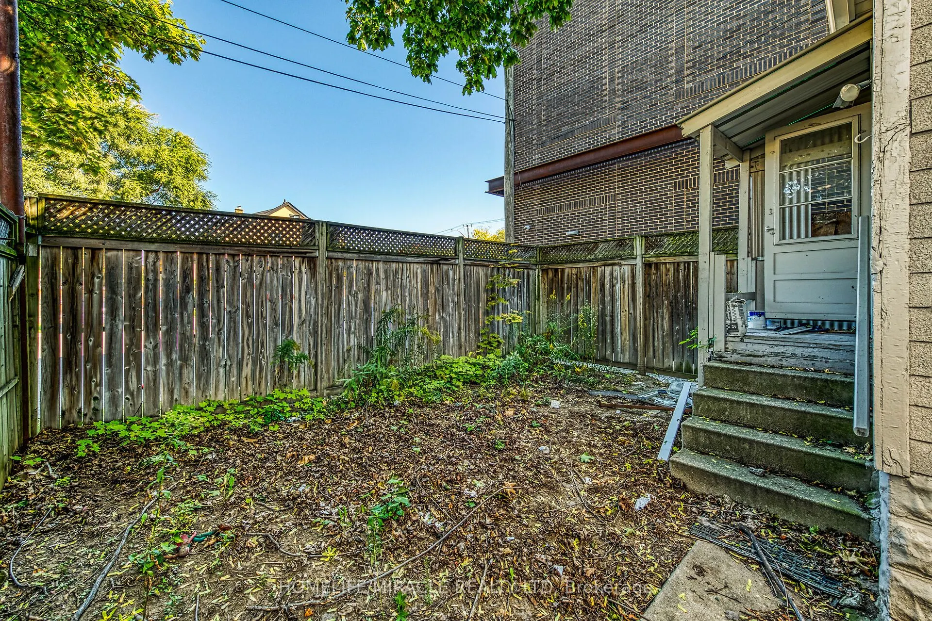 463 Dunsmure Road