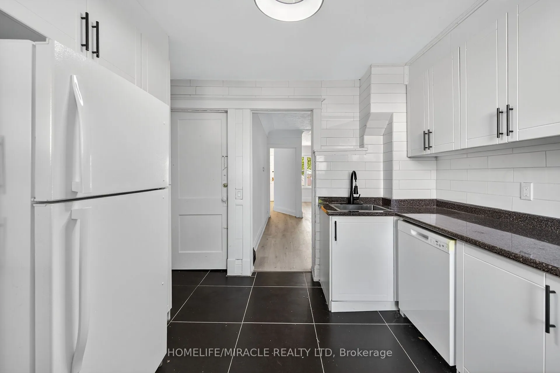 463 Dunsmure Road