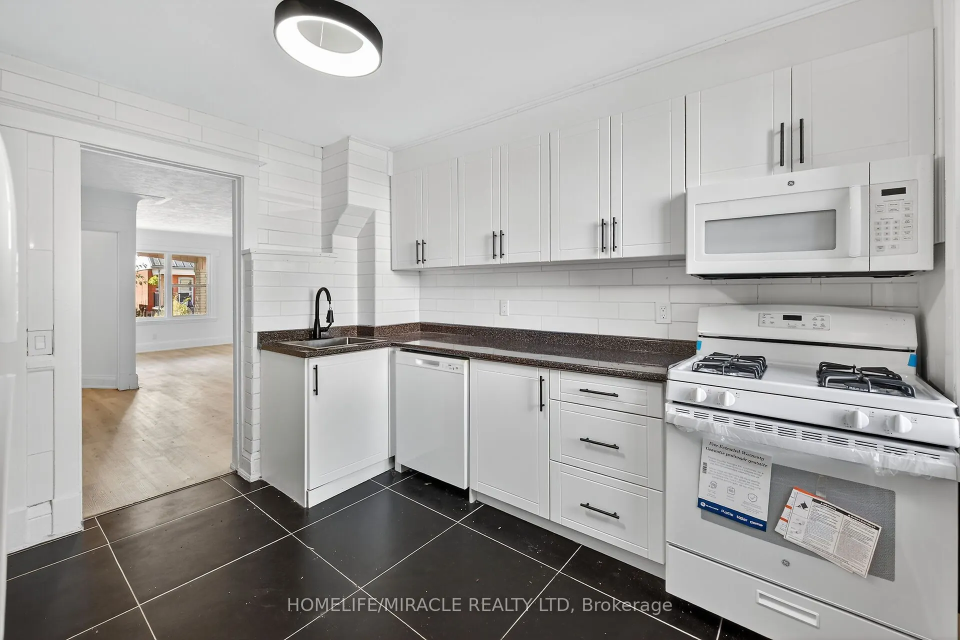 463 Dunsmure Road
