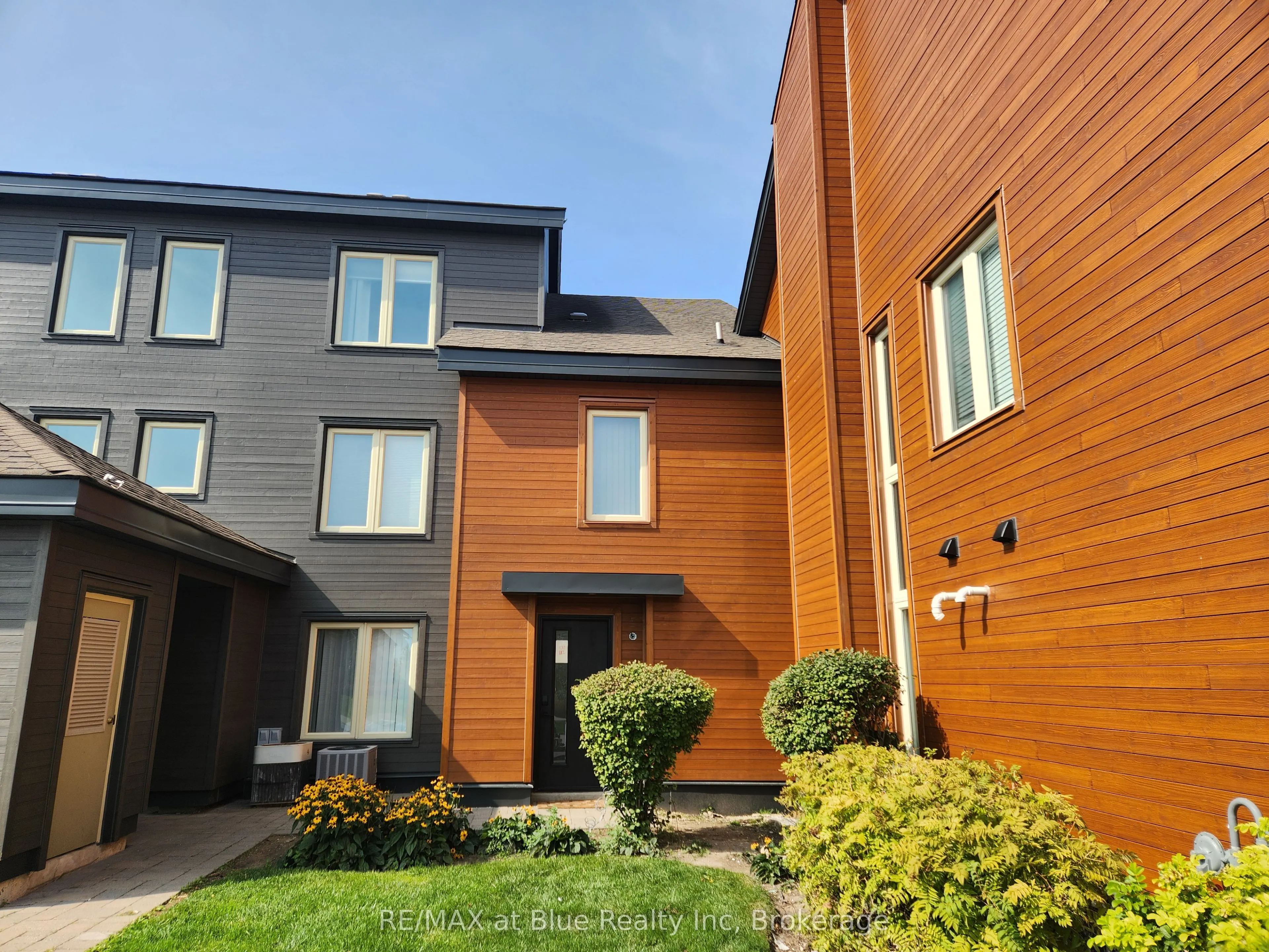 110 Fairway Court, #112