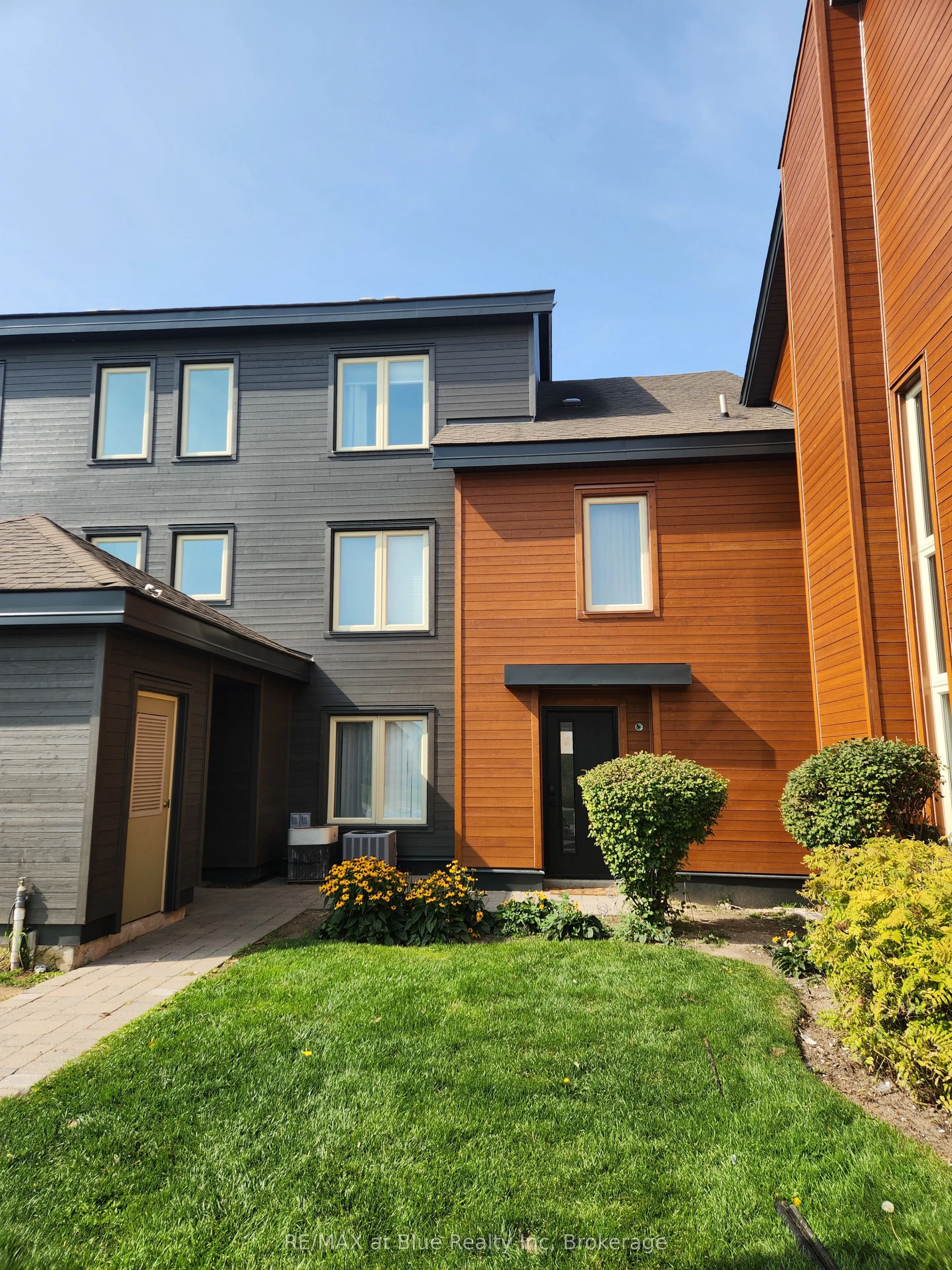 110 Fairway Court, #112