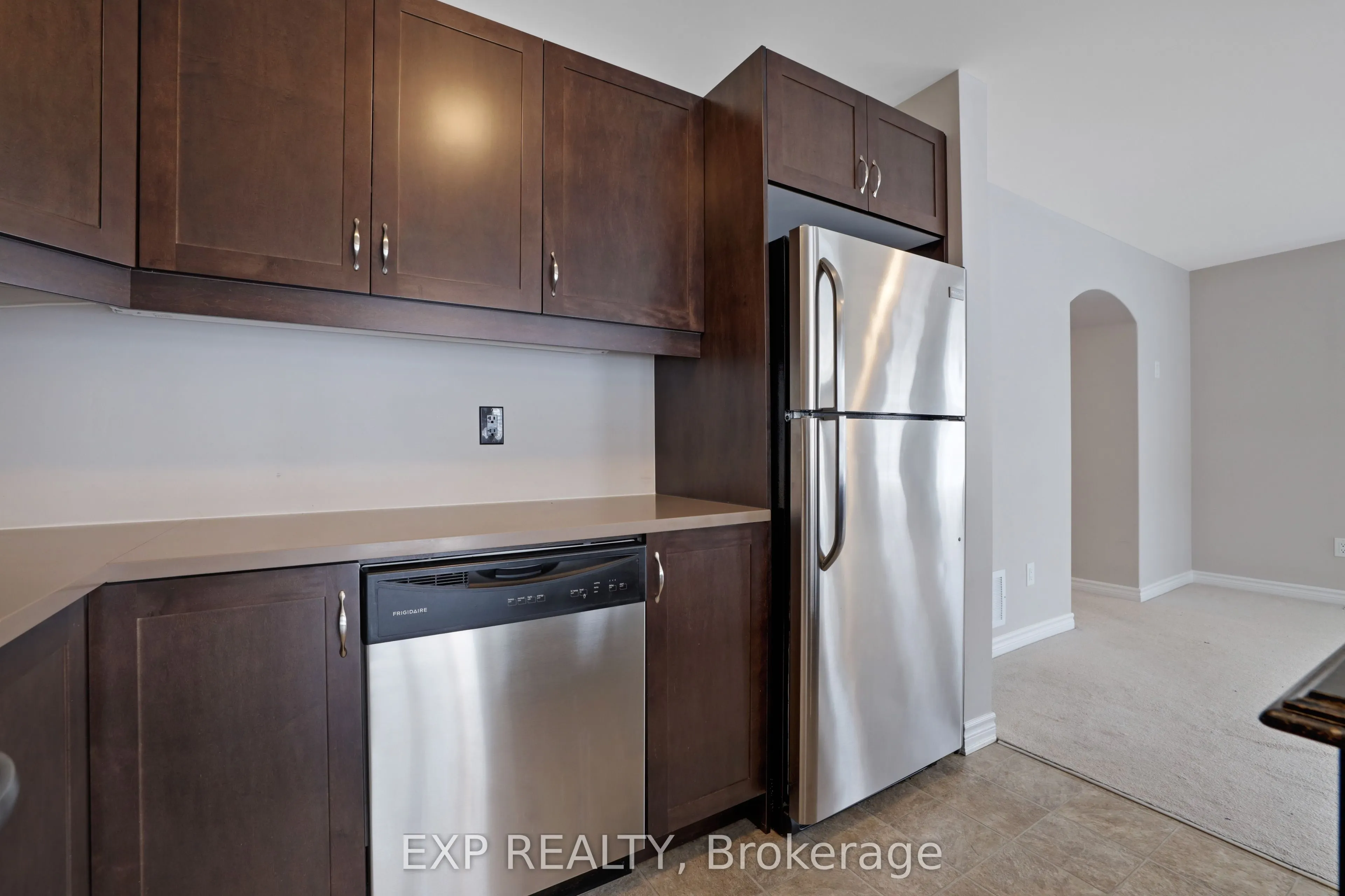 701 Mayfly Crescent