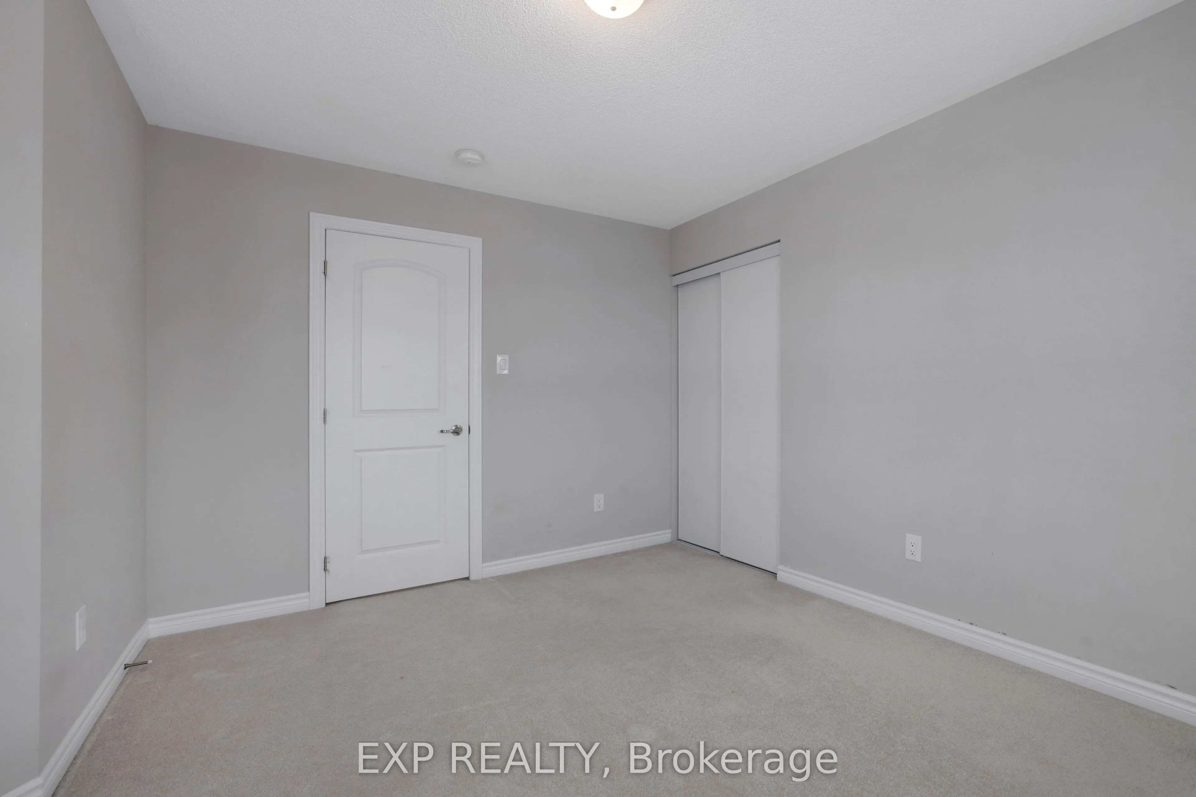 701 Mayfly Crescent