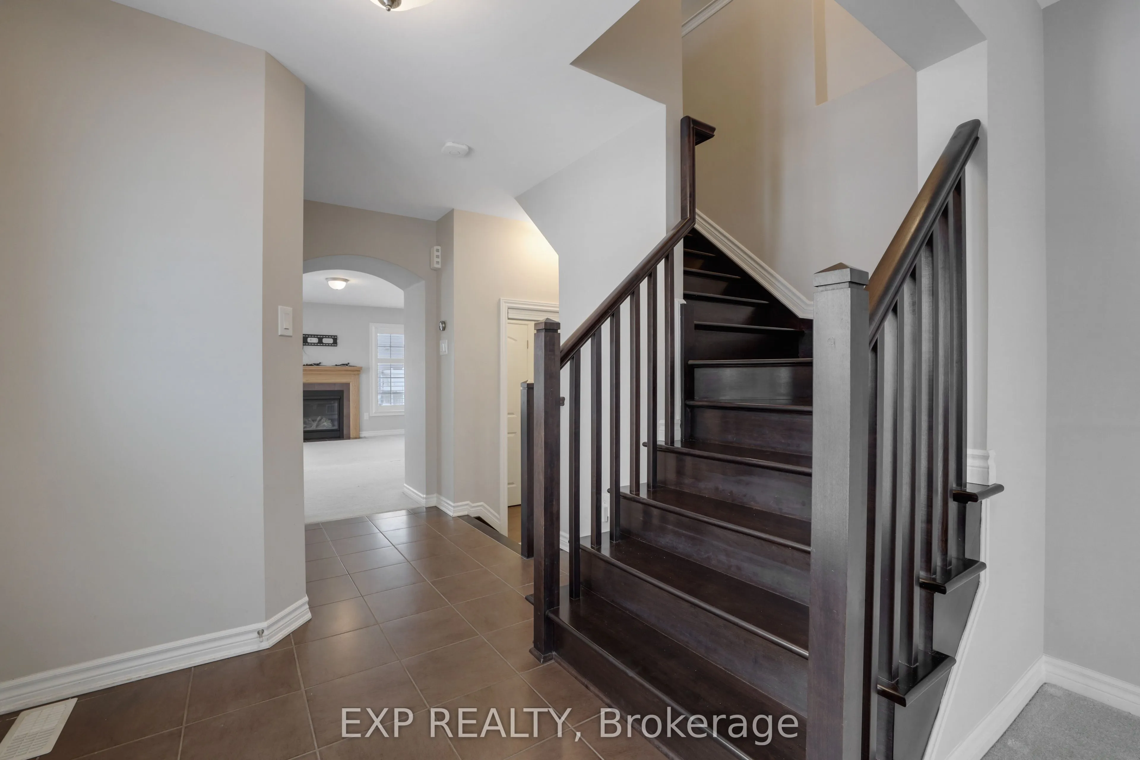 701 Mayfly Crescent
